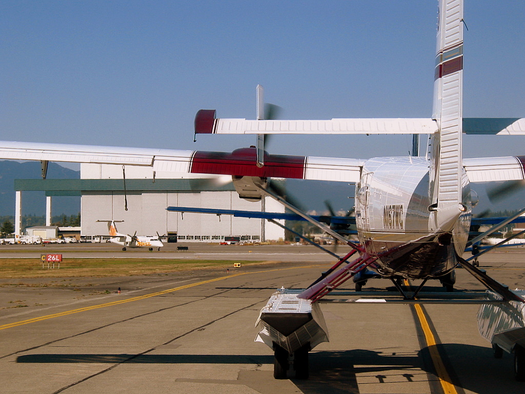 N167WC — De Havilland