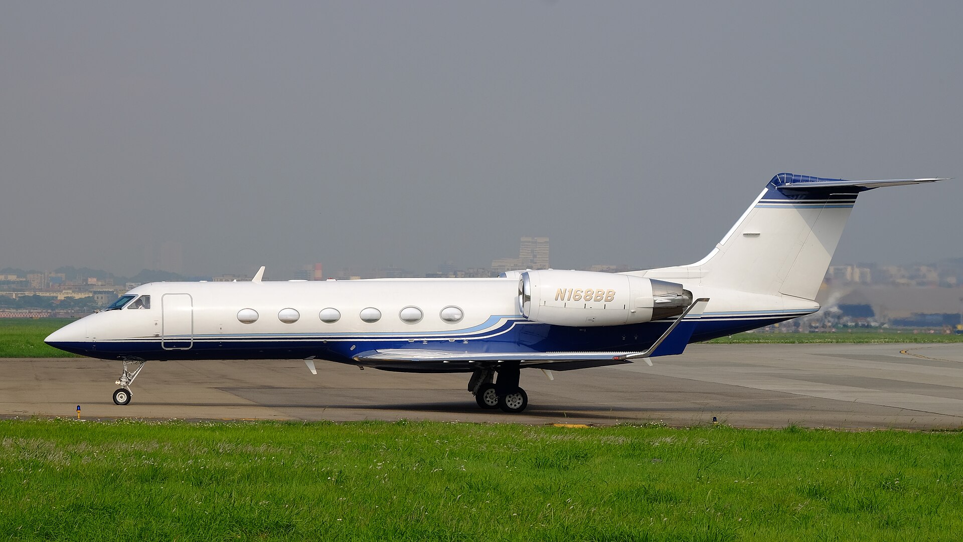 N168BB — Business jet