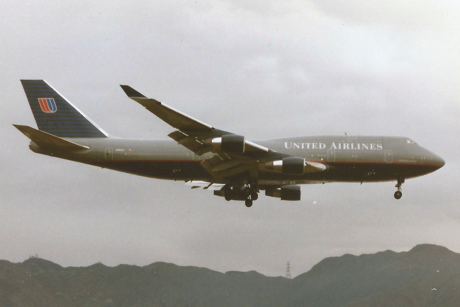 N195UA — Boeing
