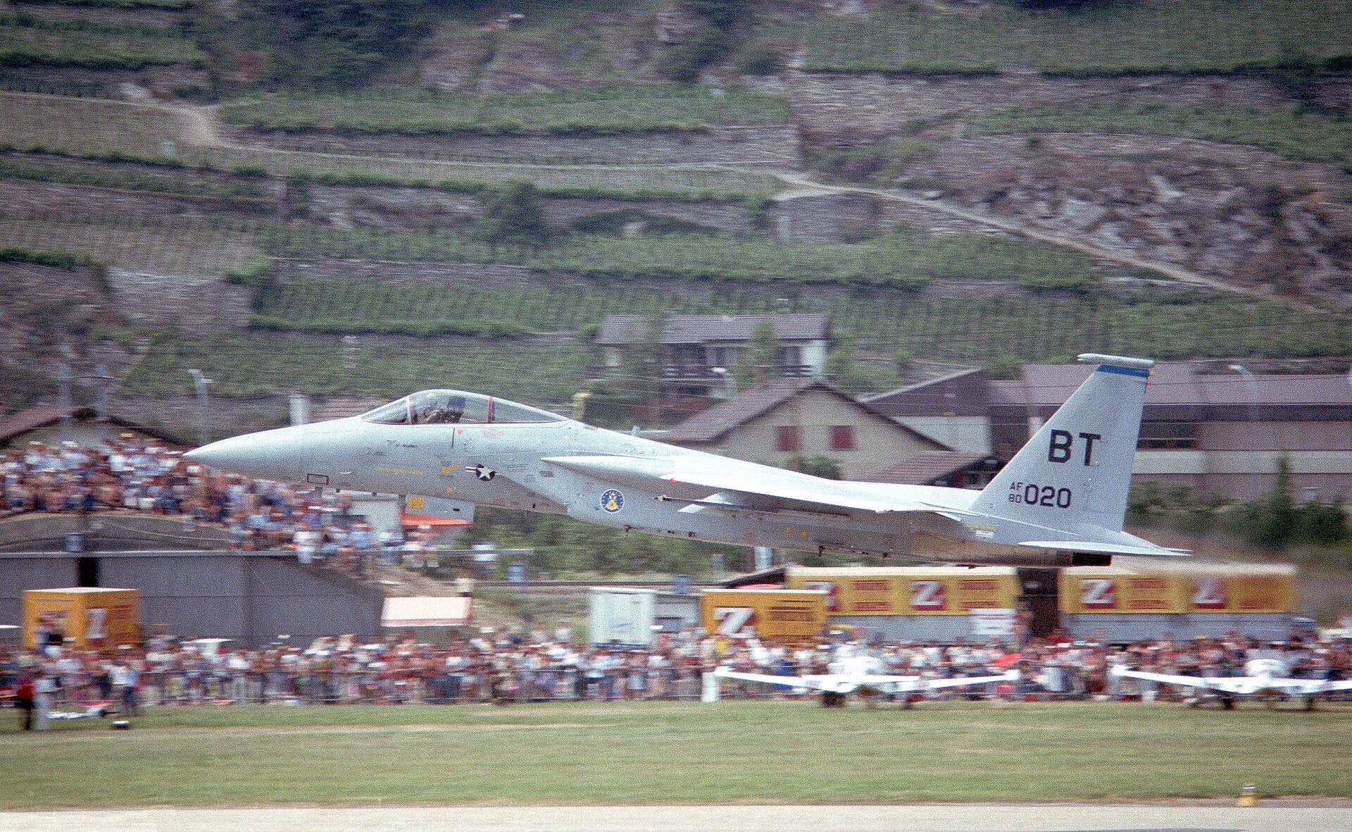  — Twin-engine aircraft