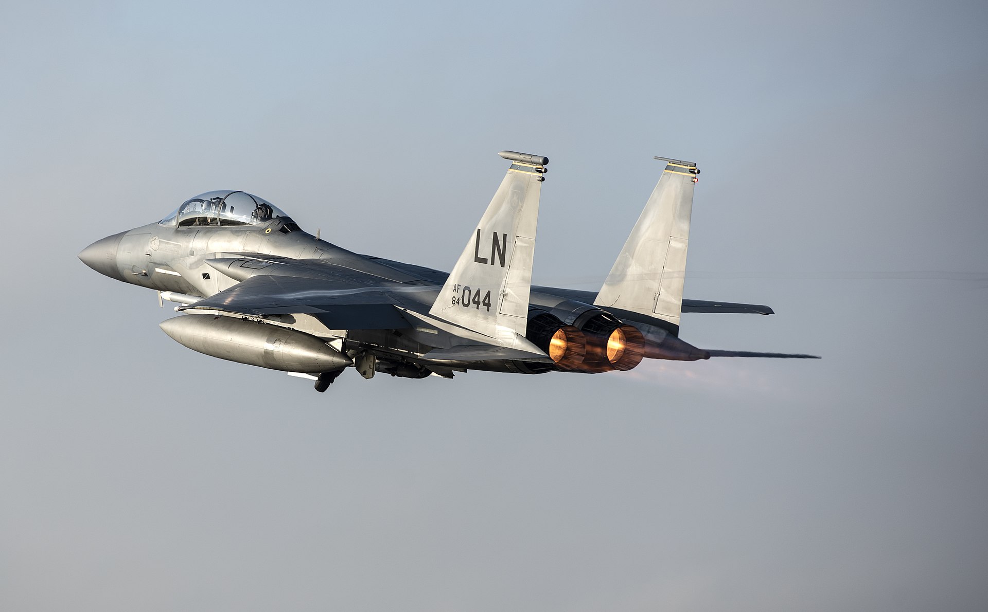  — Twin-engine aircraft
