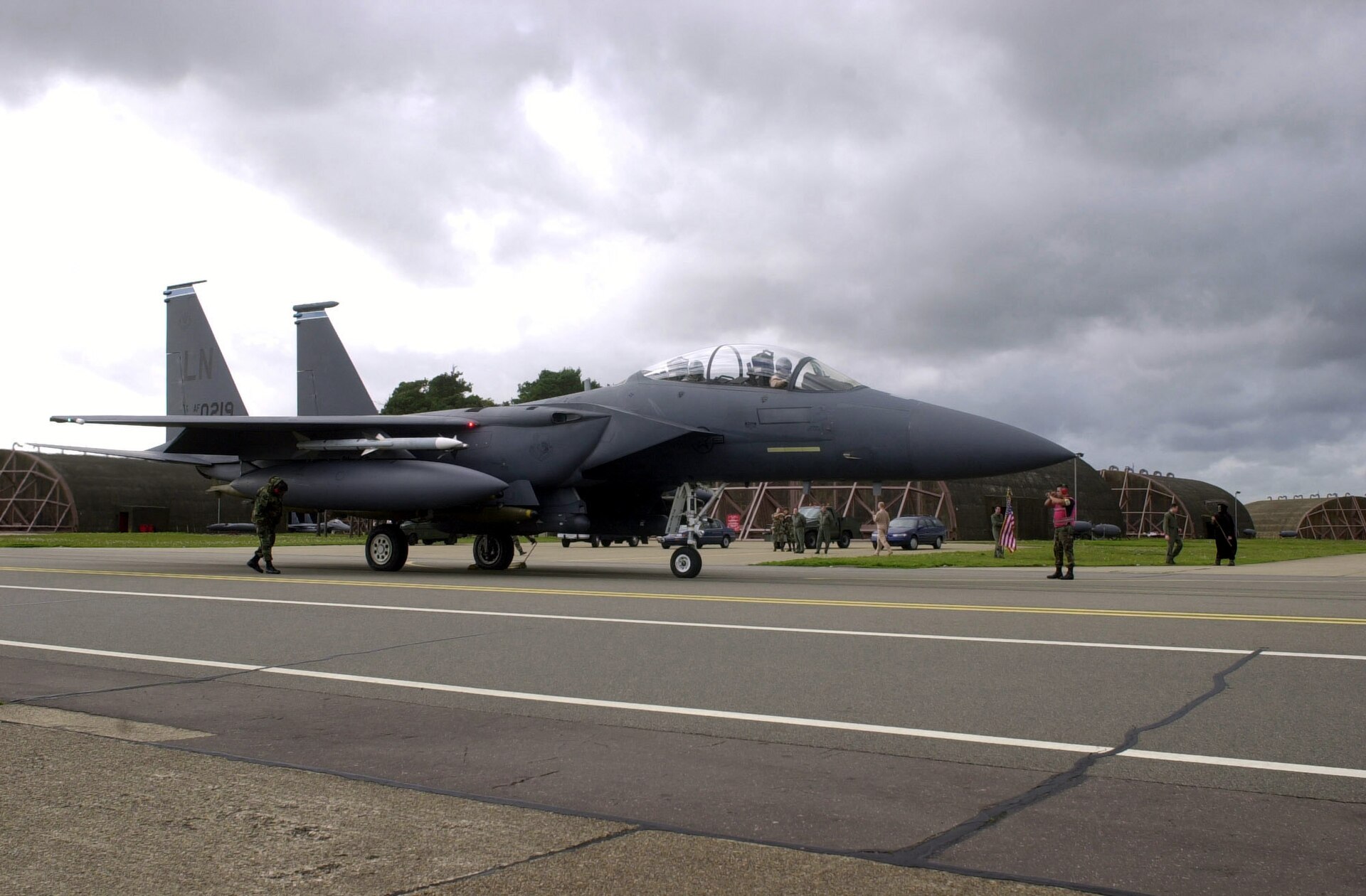 — Twin-engine aircraft