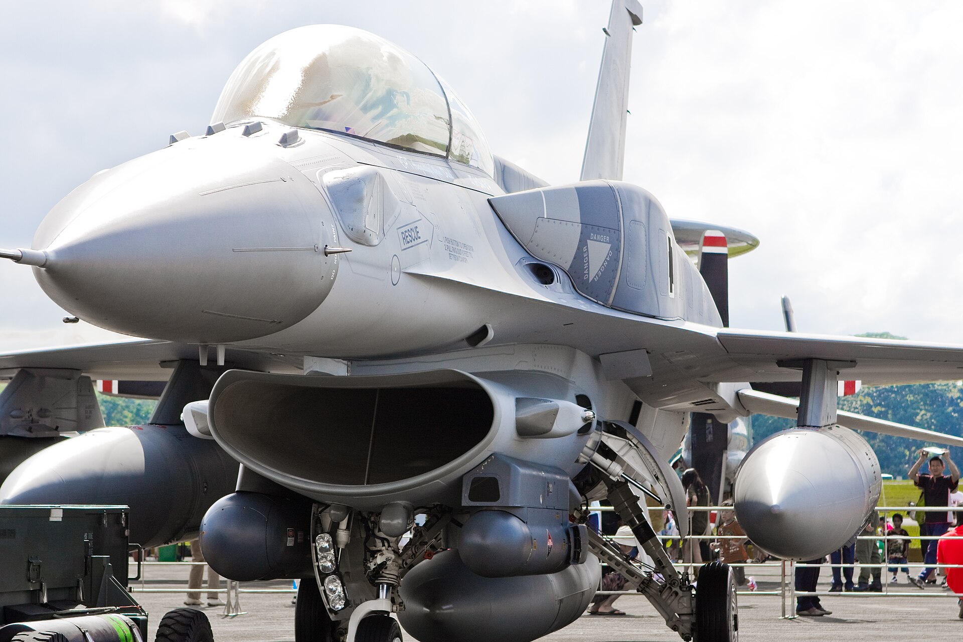  — Single-engine aircraft