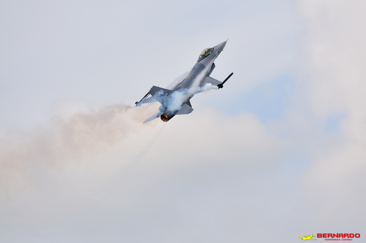  — Single-engine aircraft