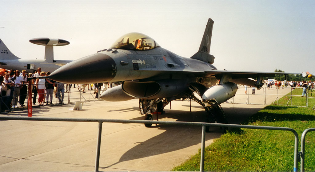  — Single-engine aircraft