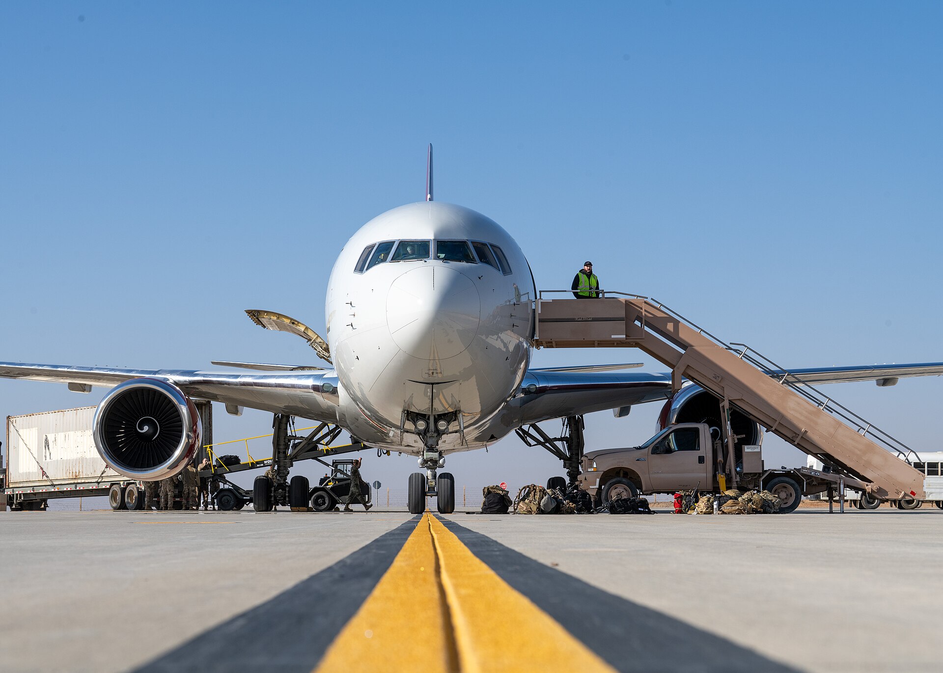 N207AX — Boeing
