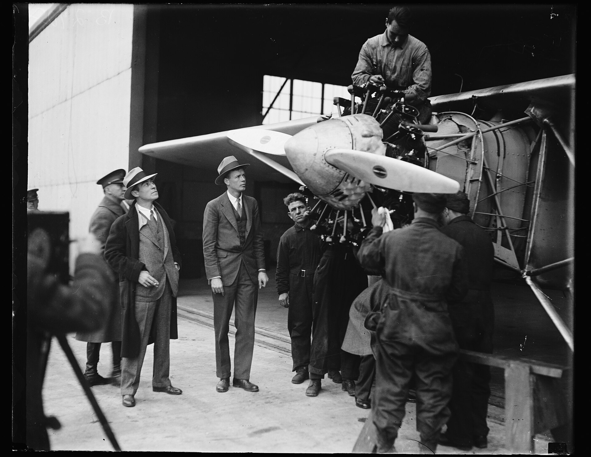 — Single-engine aircraft