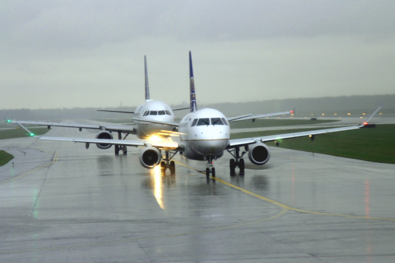 N470UA — Airbus