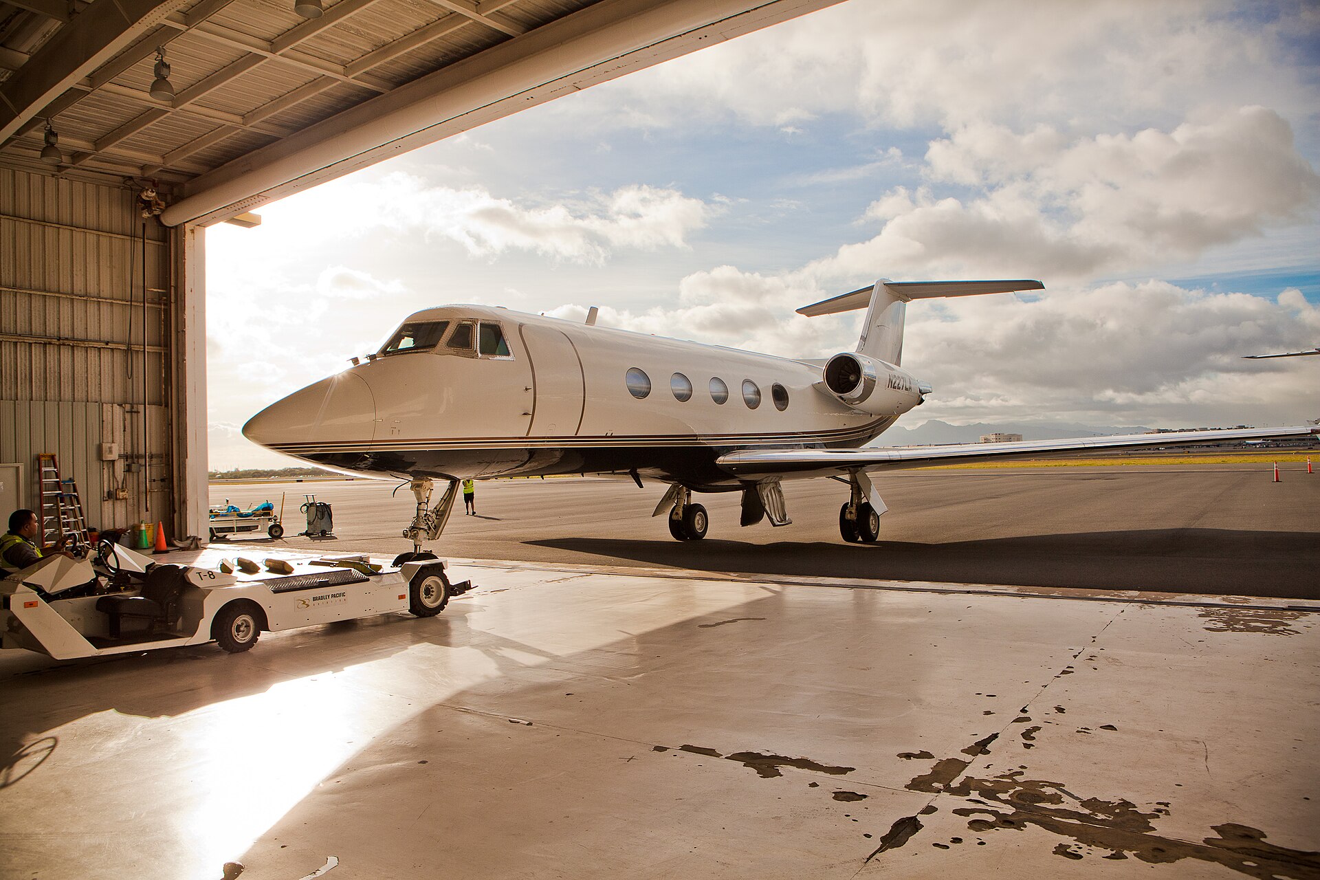 N227LA — Gulfstream