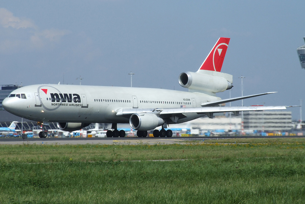 N240NW — Aircraft