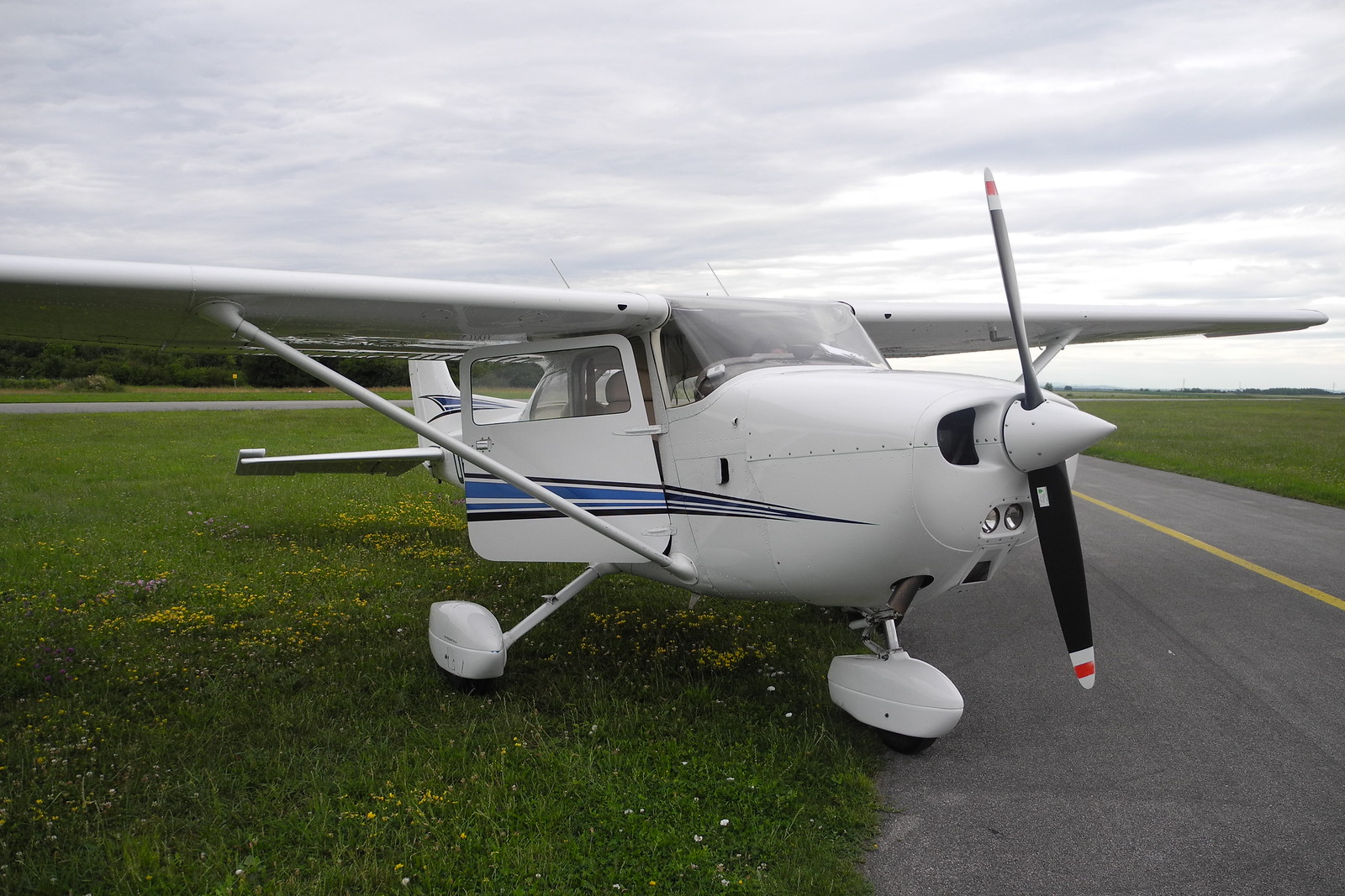 OE-DYU — Cessna