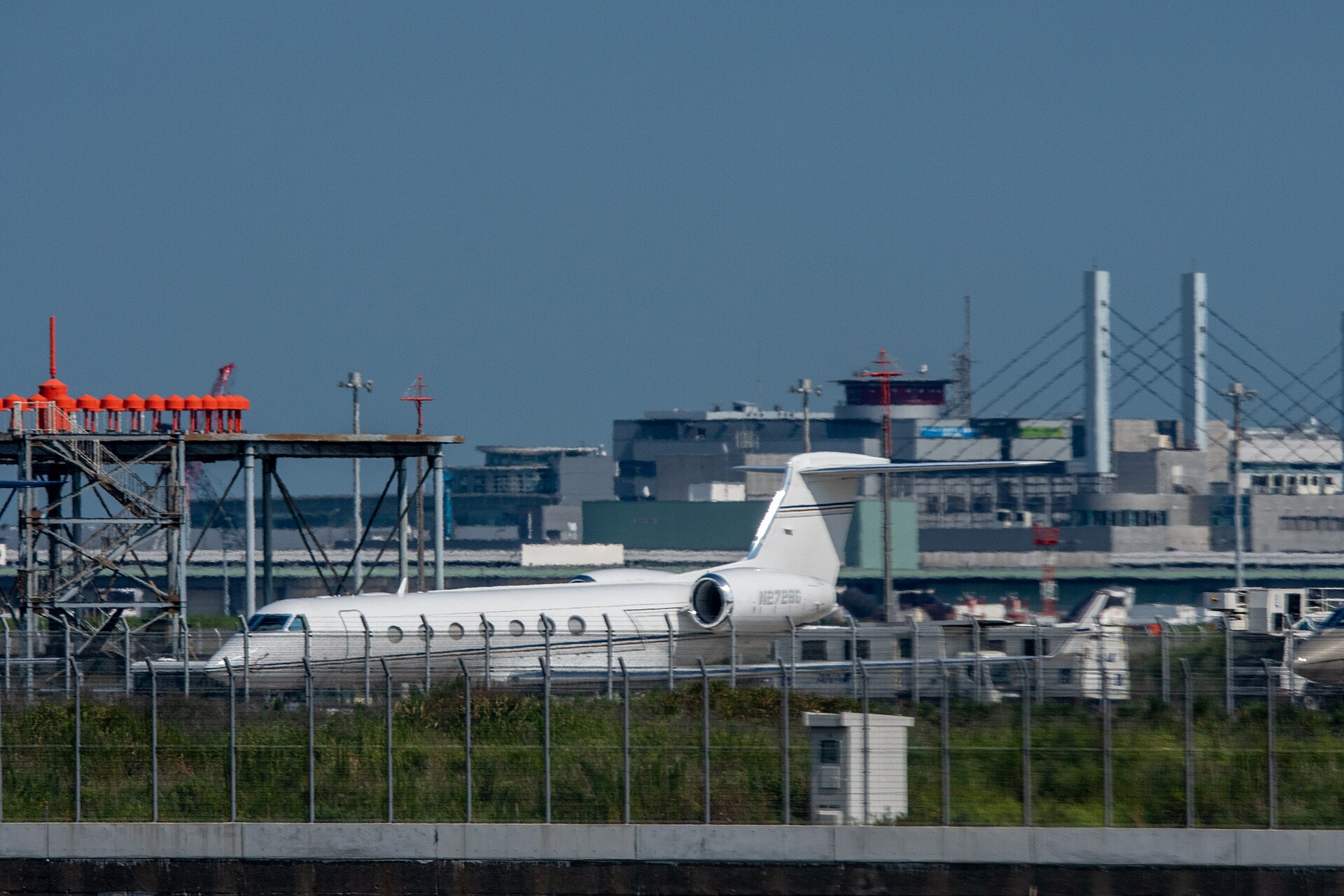 N272BG — Business jet