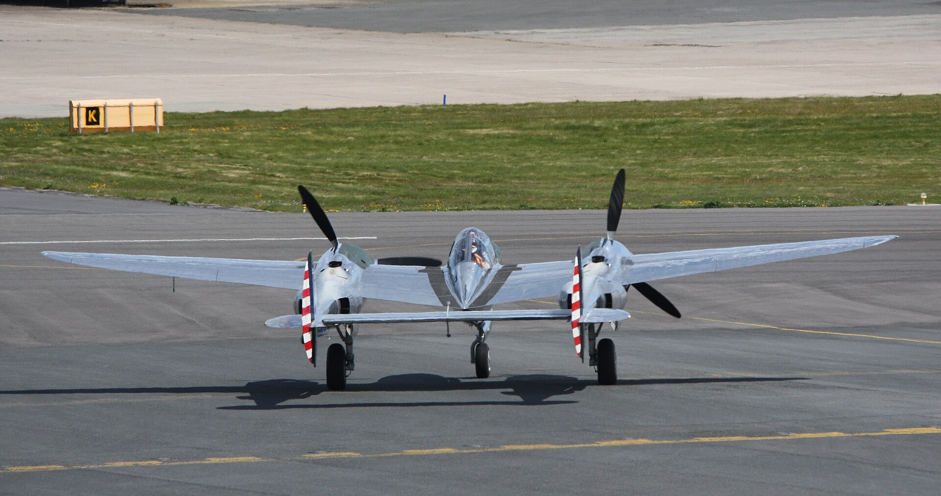 N25Y — Lockheed