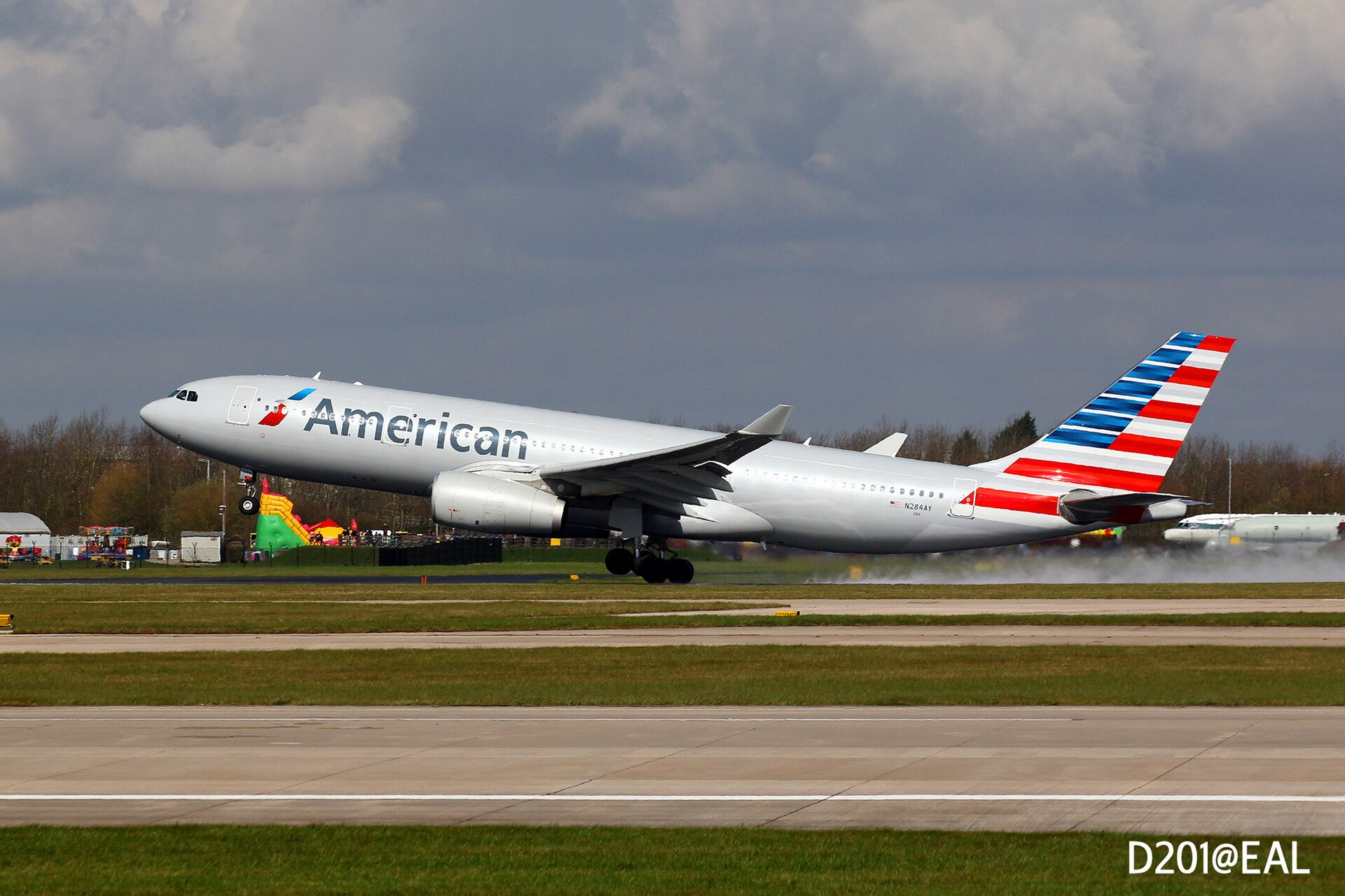 N284AY — Airbus