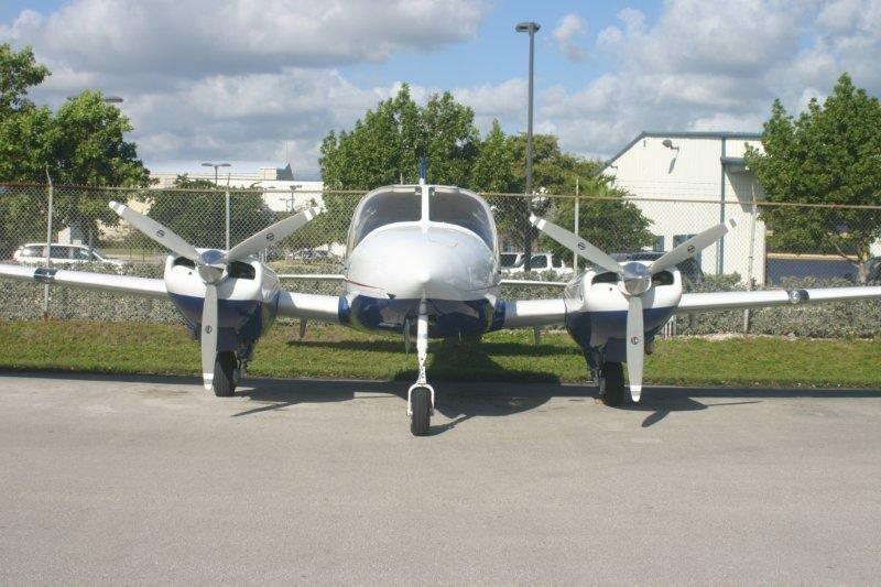 N26GW — Twin-engine aircraft