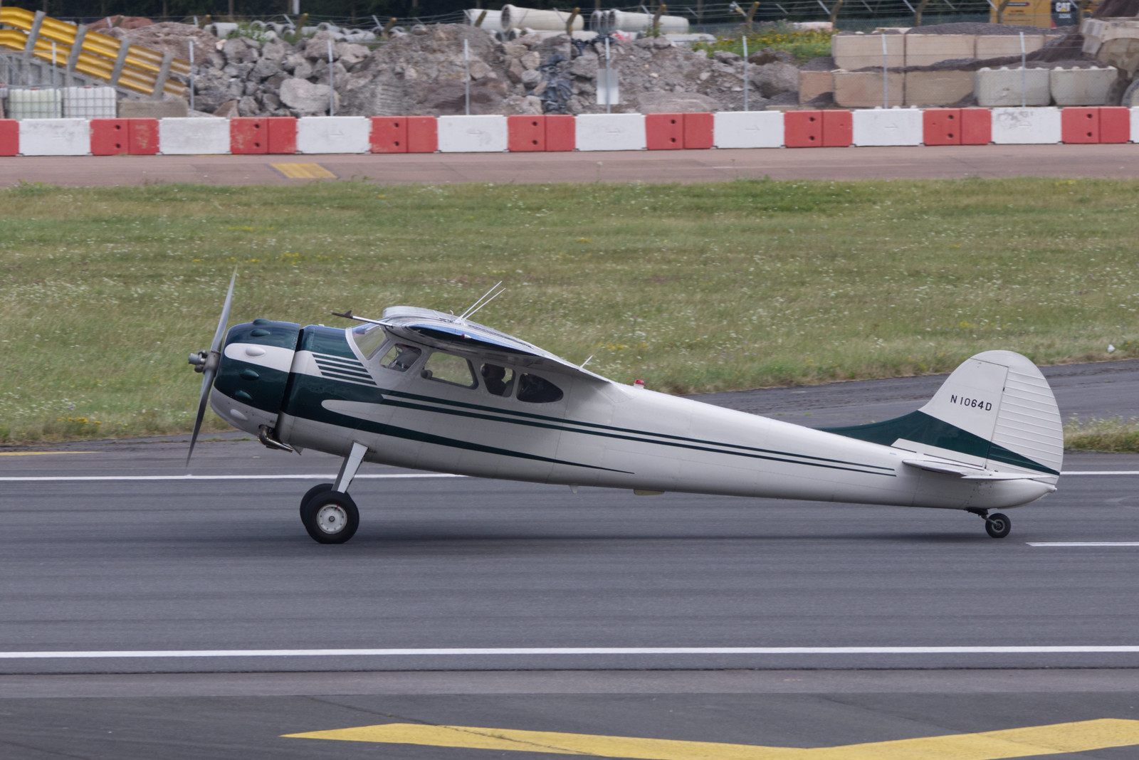 N1064D — Cessna