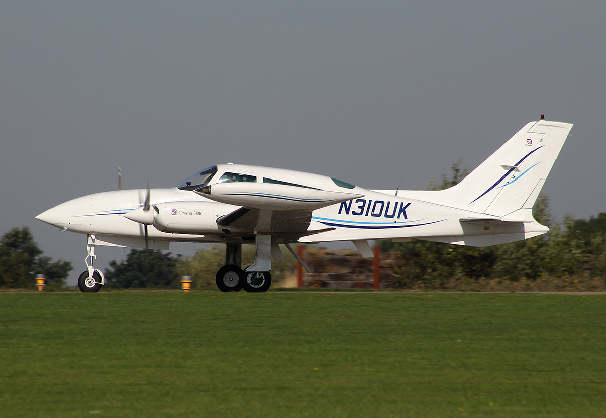 N310UK — Cessna