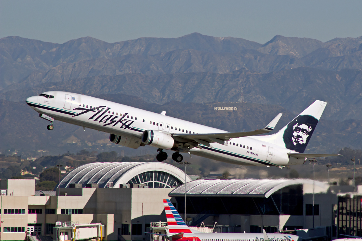 N319AS — Boeing