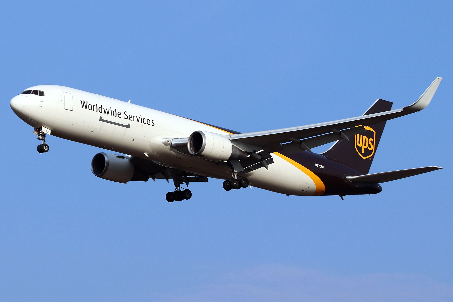 N320UP — Boeing