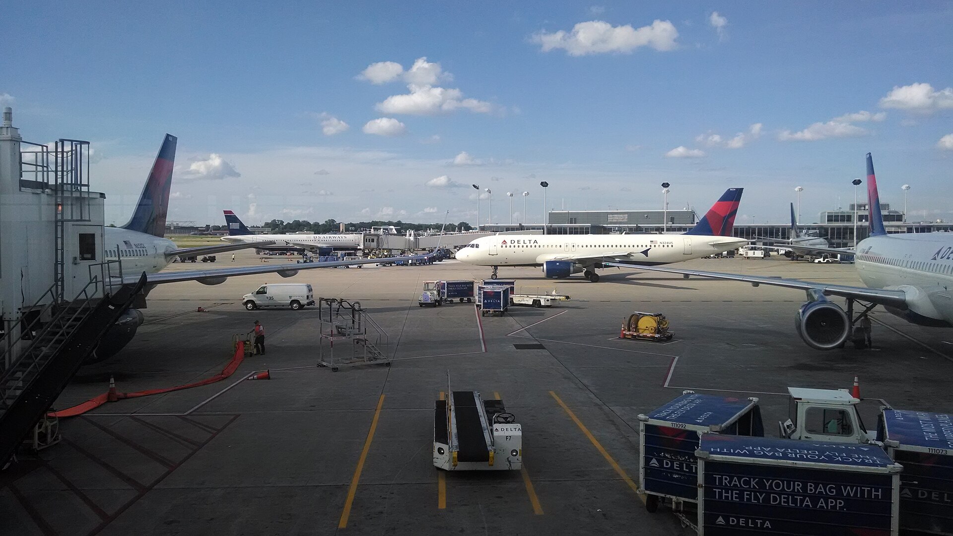 N658DL — Aircraft