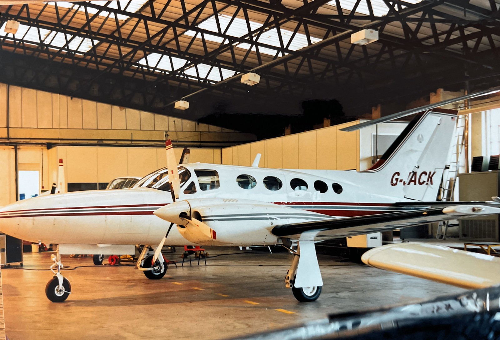 G-JACK — Twin-engine aircraft