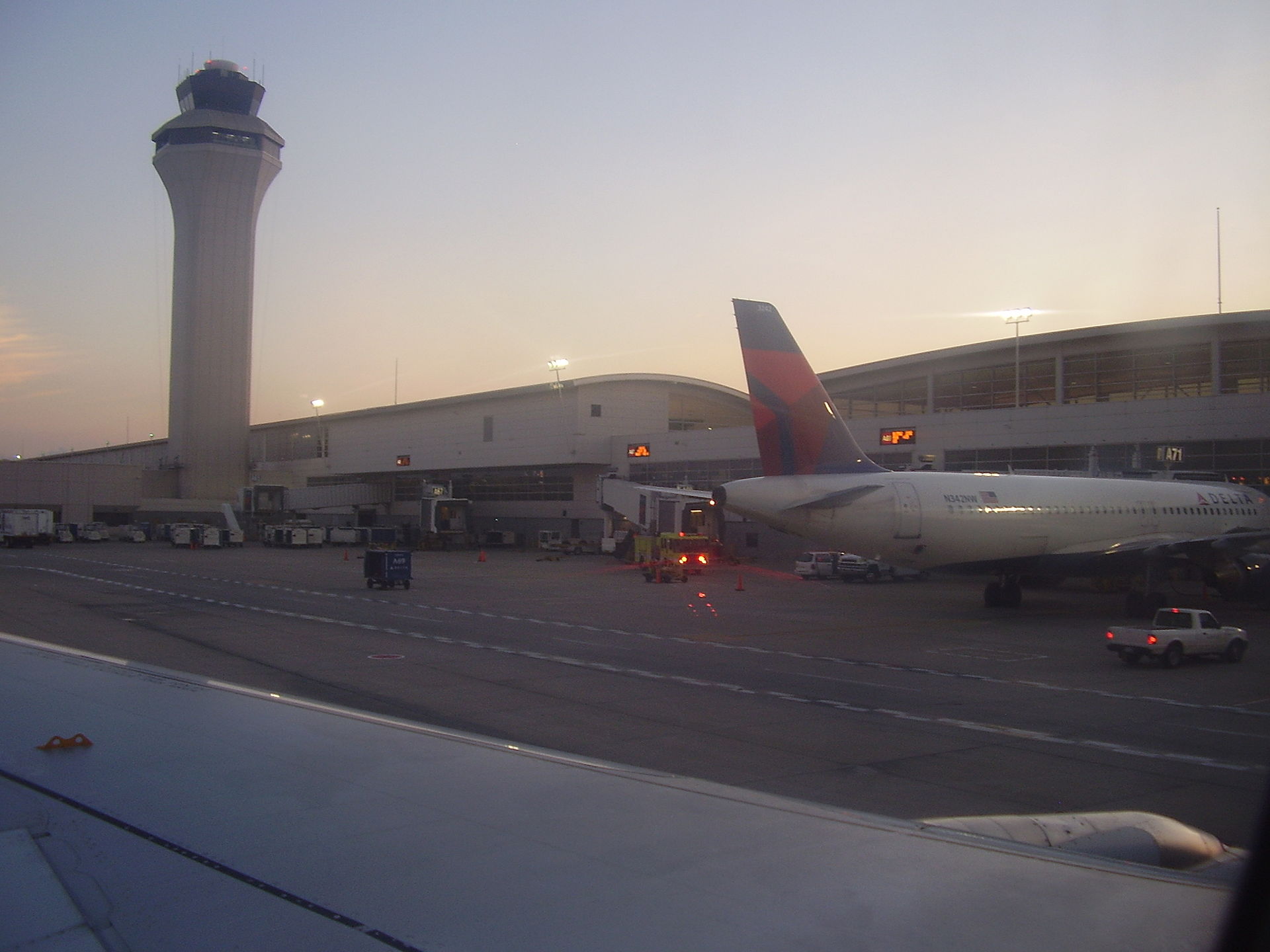 N342NW — Airbus