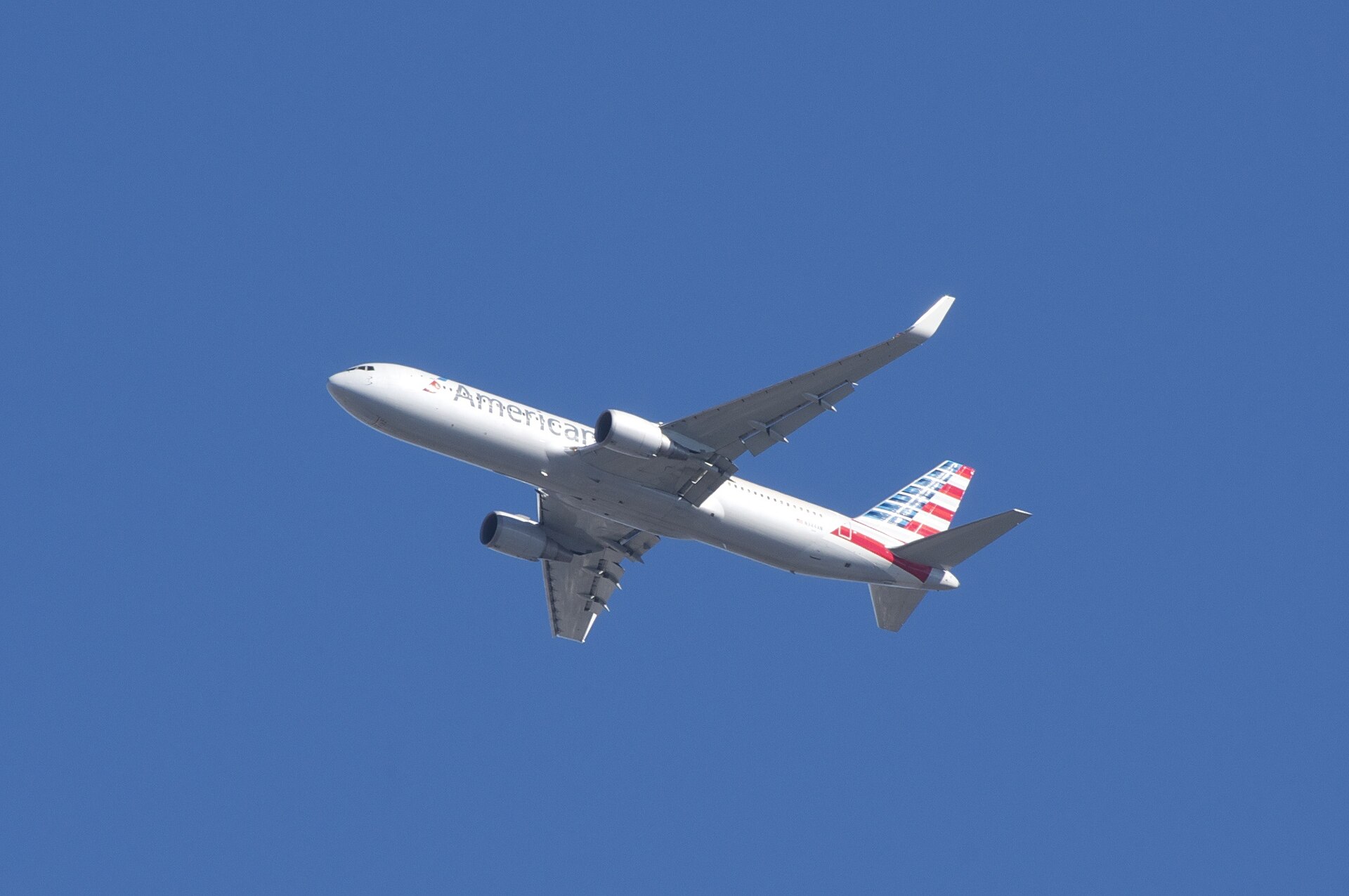 N344AN — Twin-engine aircraft