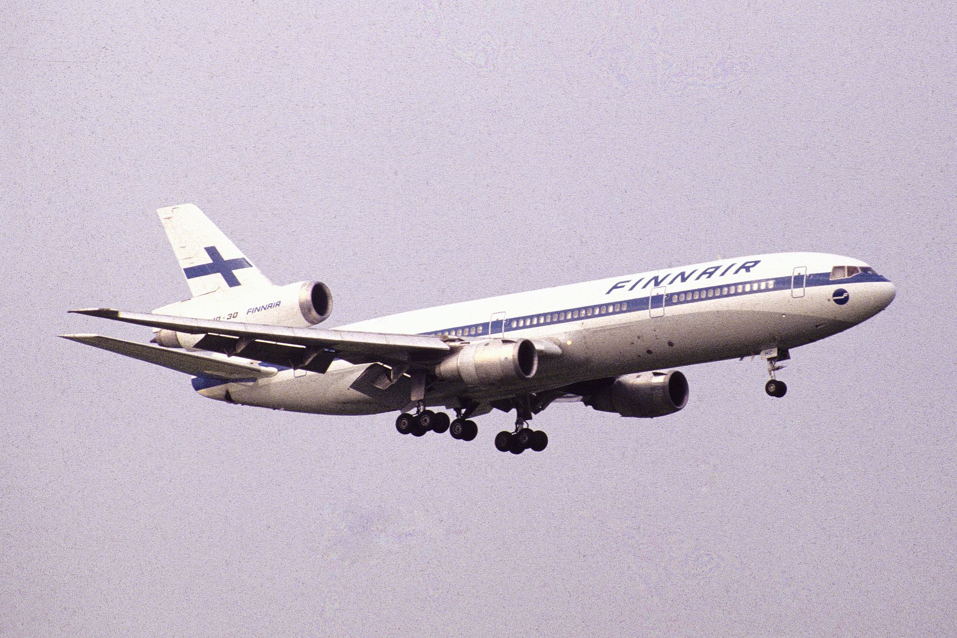 N345HC — Douglas