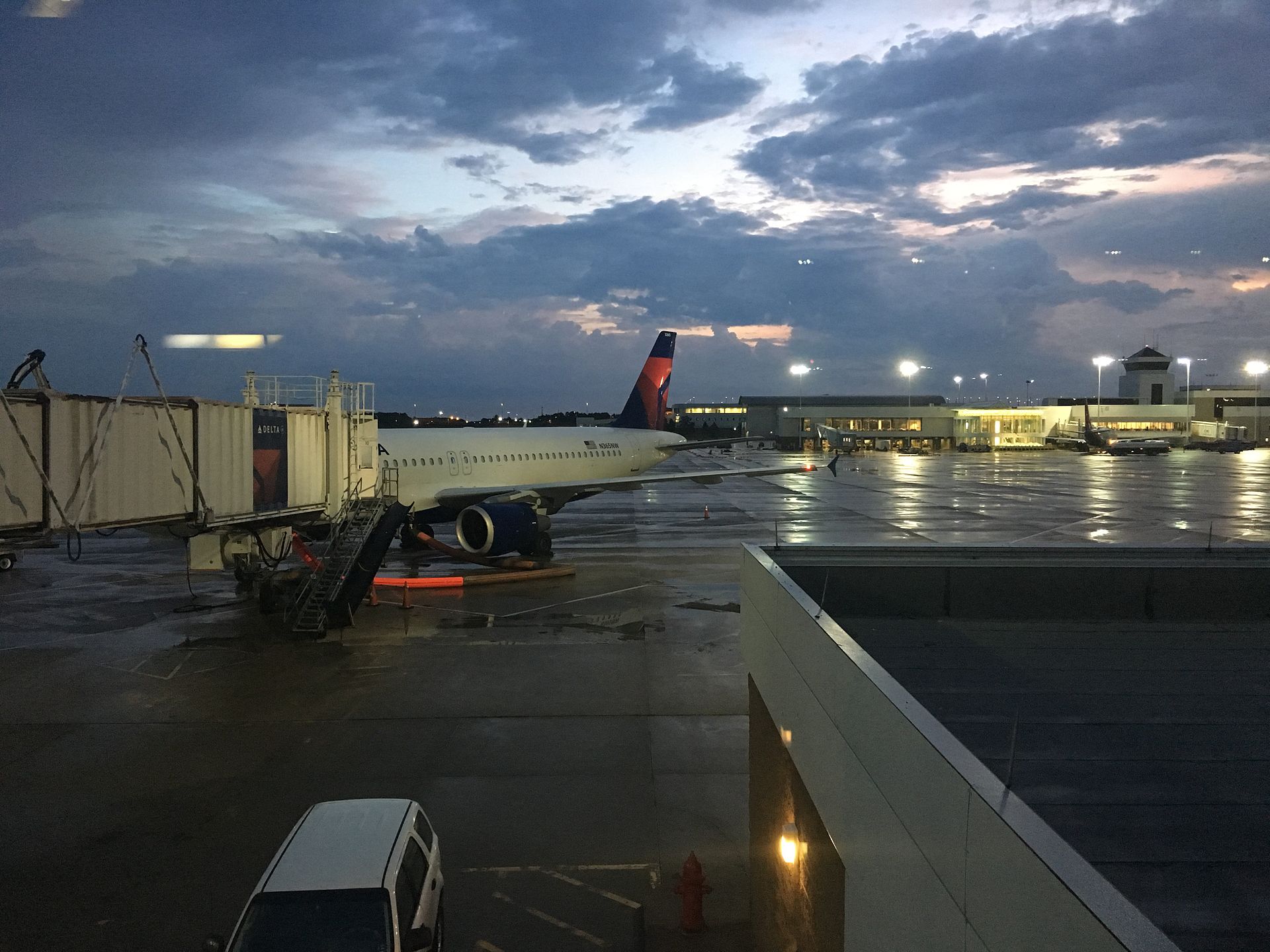 N365NW — Airbus