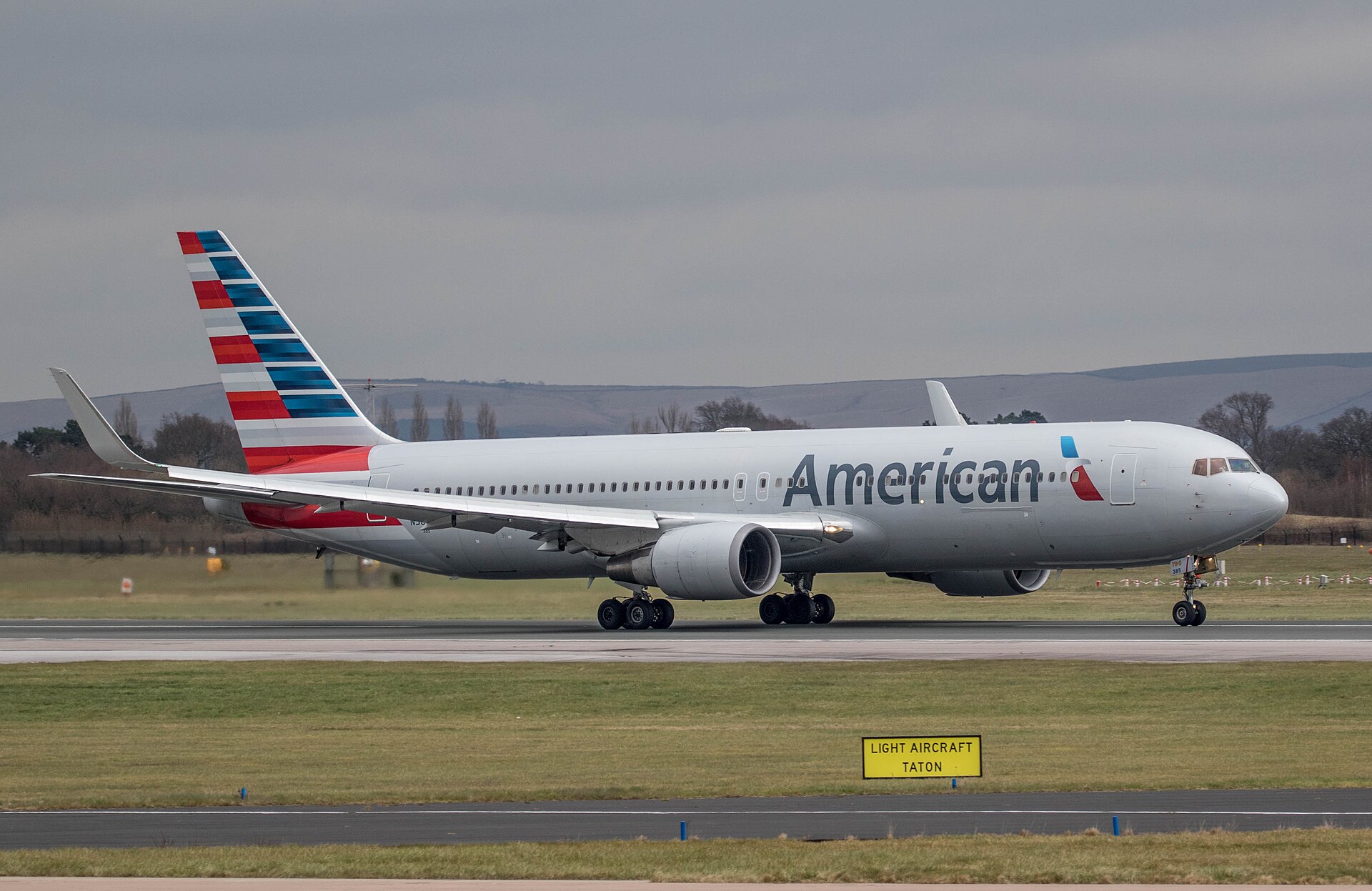 N385AN — Boeing