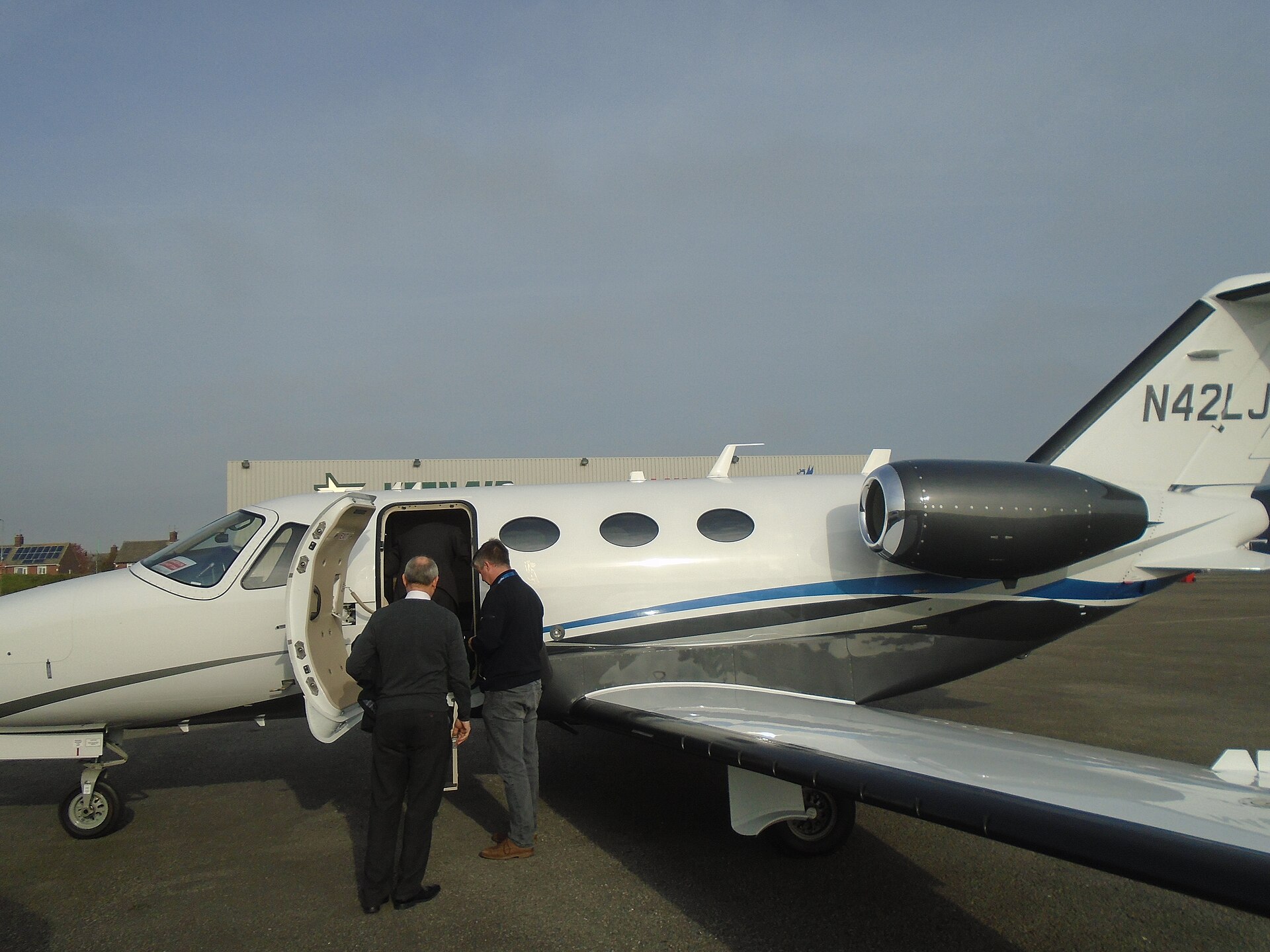 N42LJ — Business jet