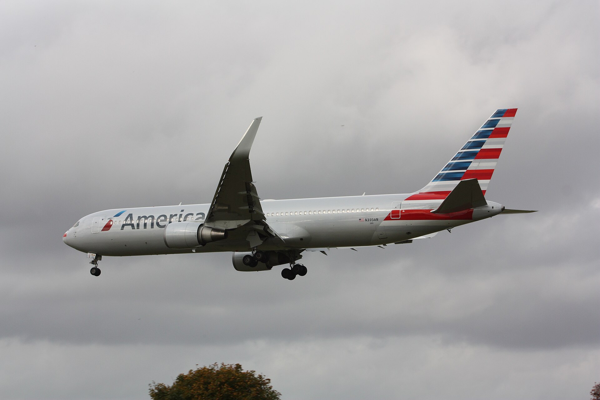 N395AN — Boeing