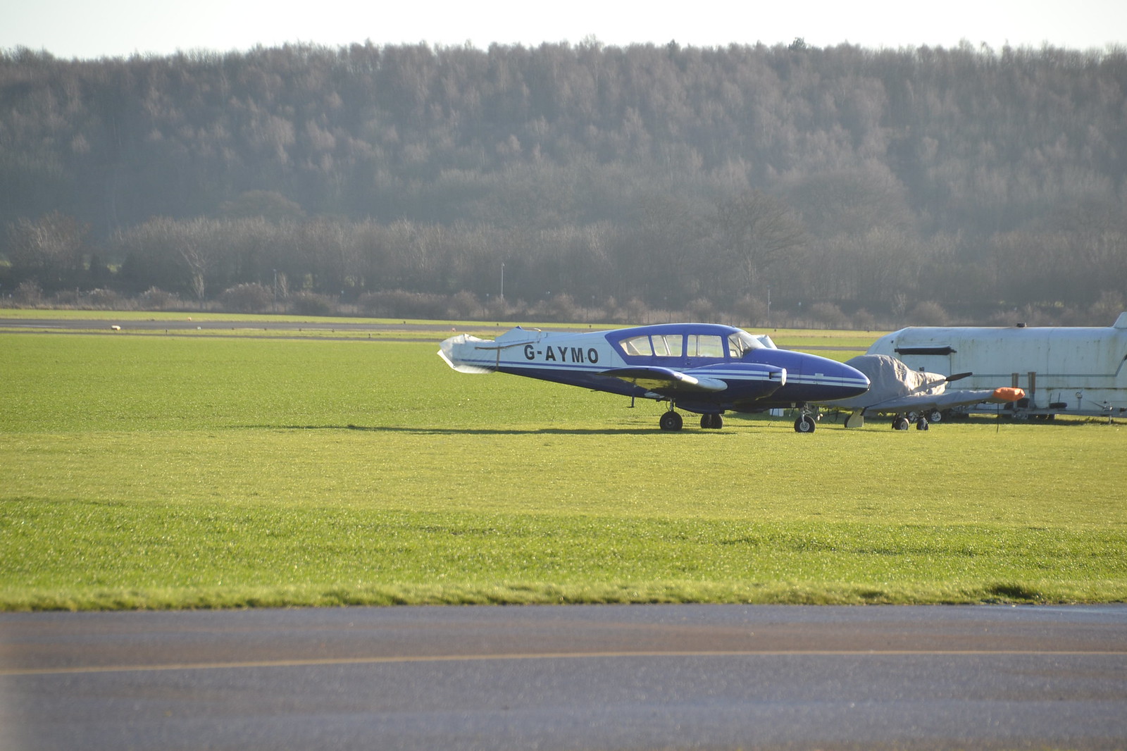 G-AYMO — Twin-engine aircraft