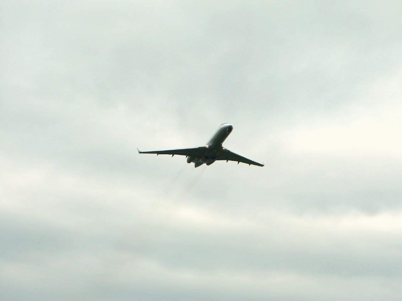 VP-BEN — Aircraft