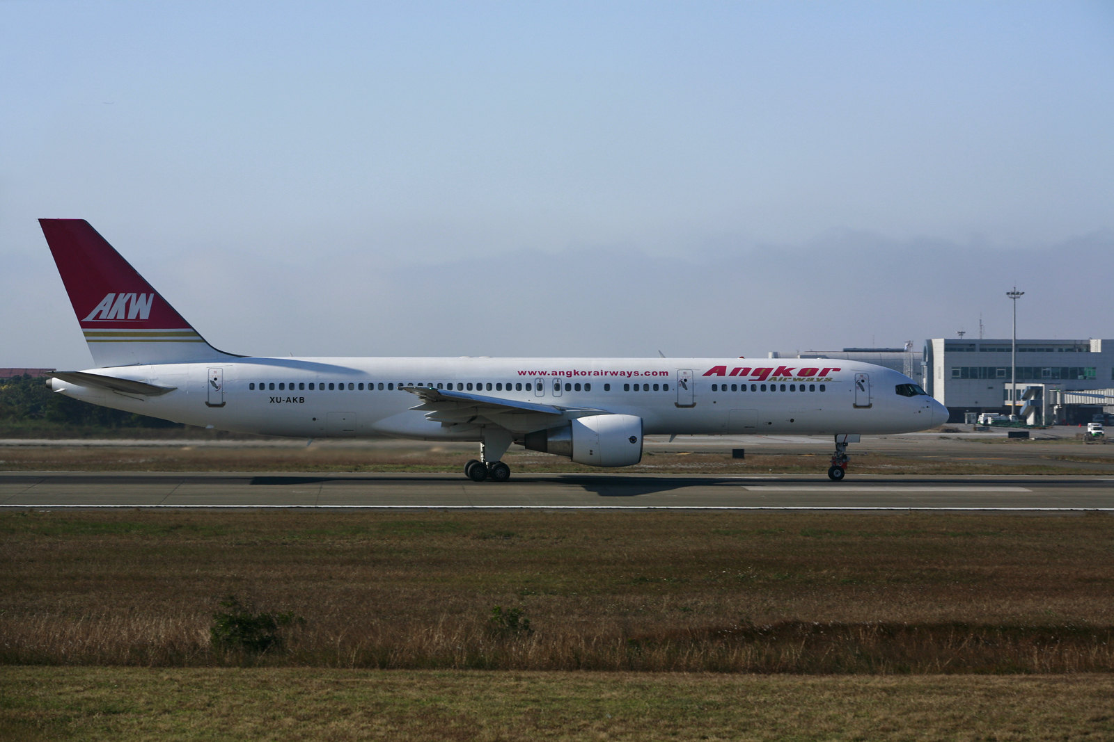 XU-AKB — Boeing
