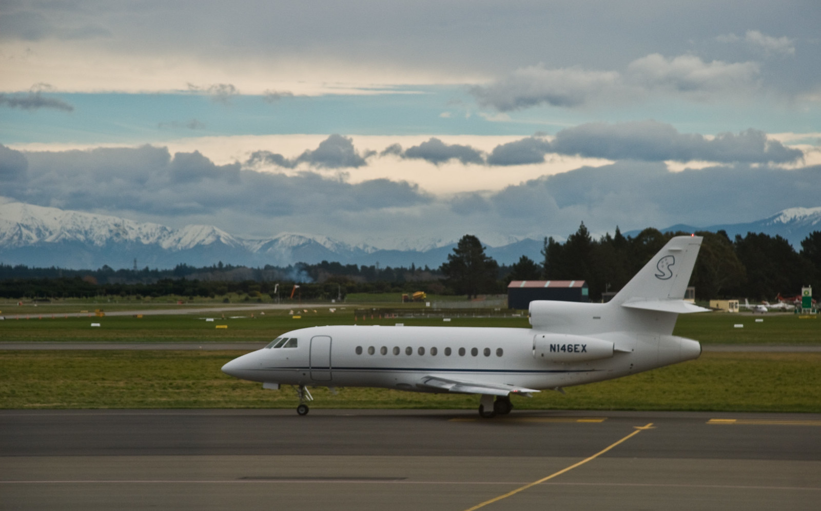 N146EX — Business jet