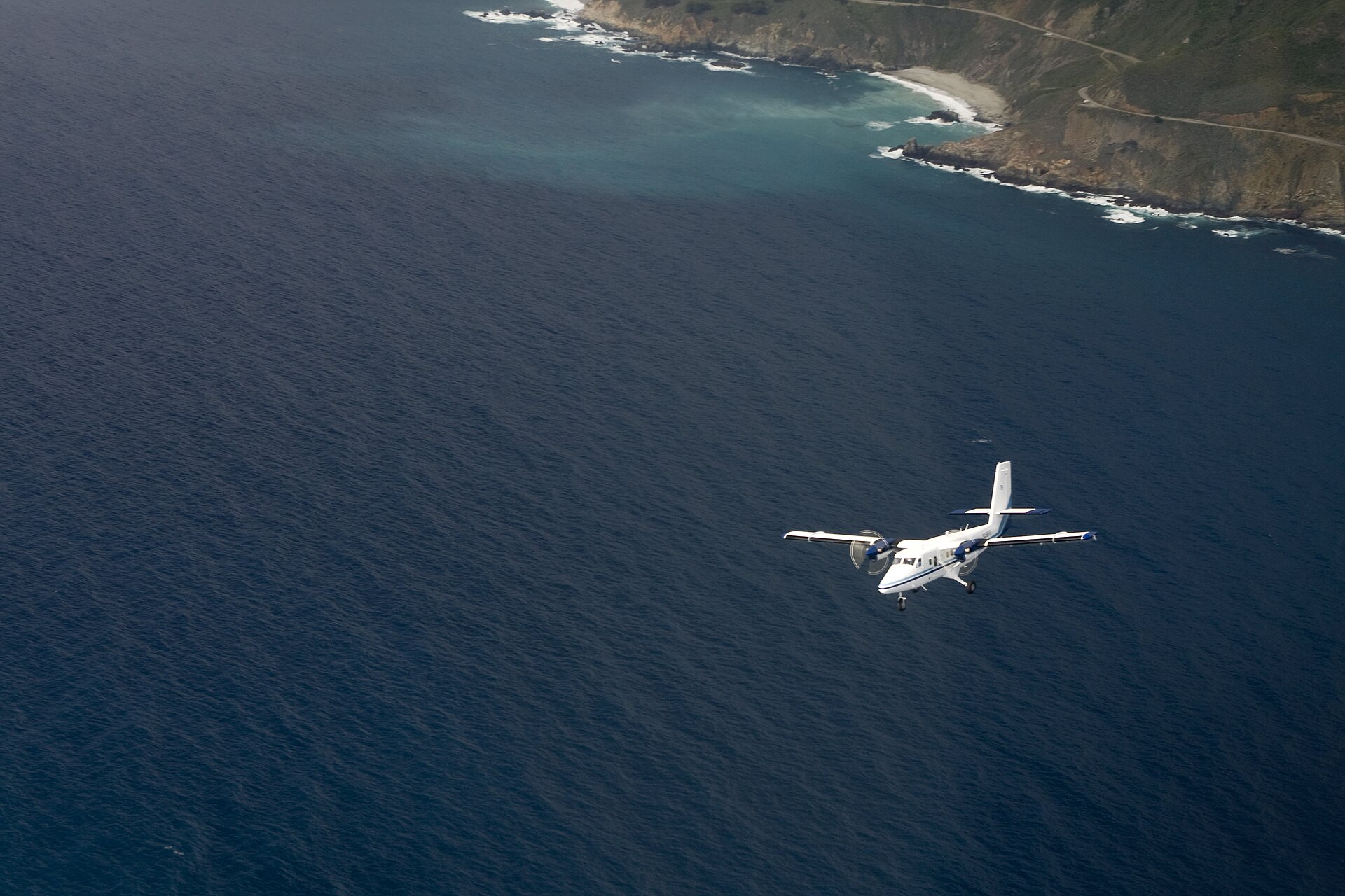 N56RF — De Havilland