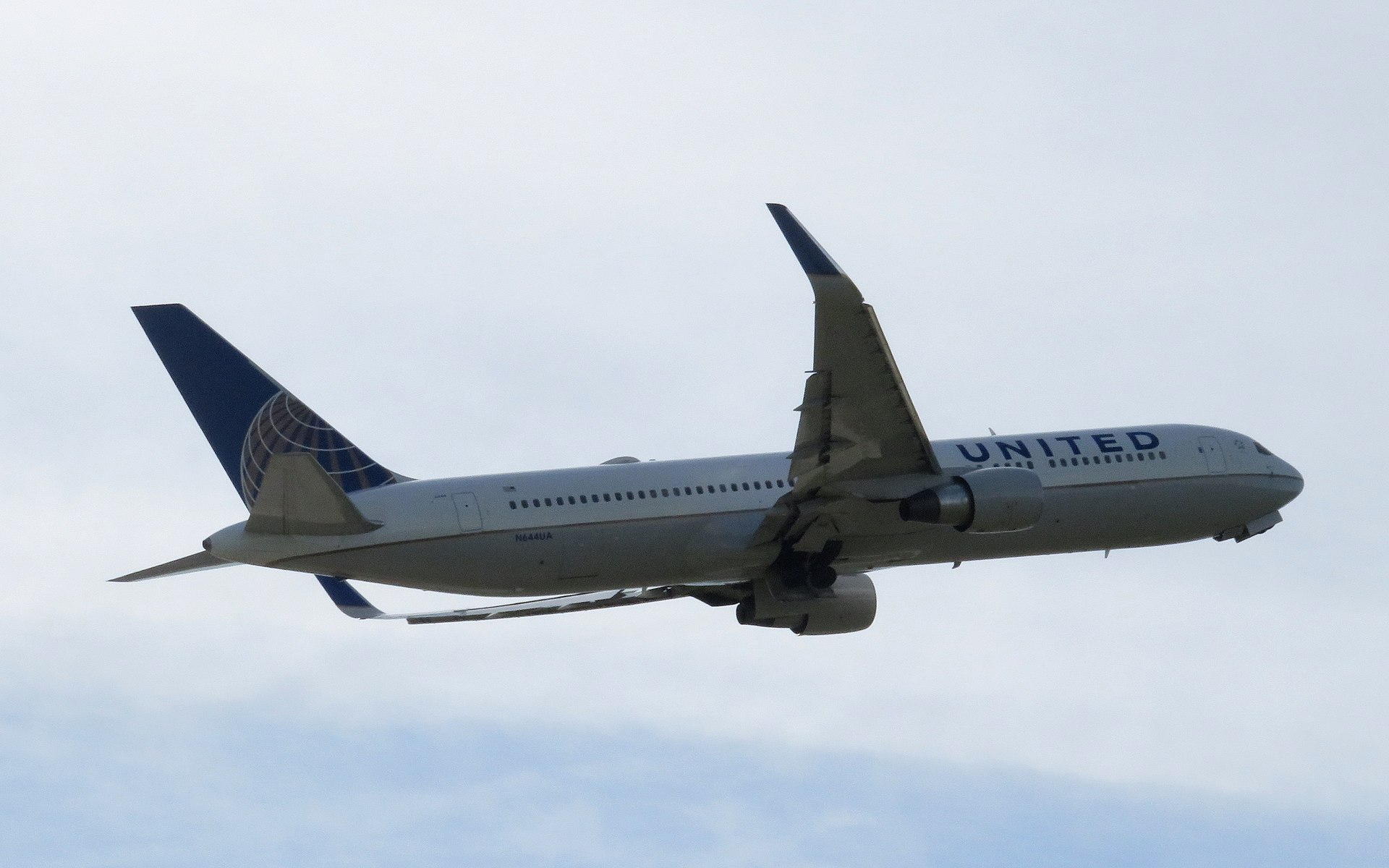 N644UA — Boeing