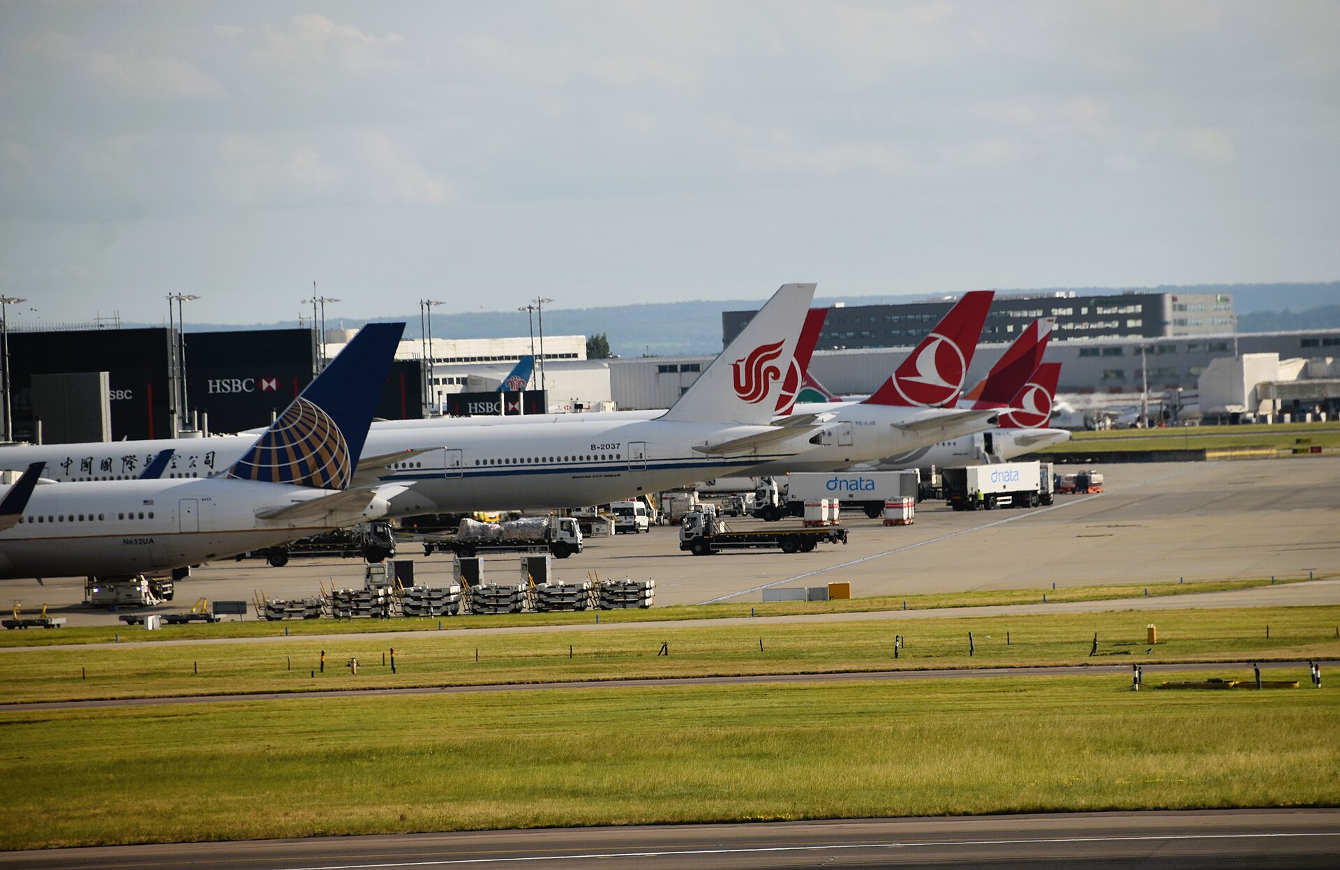 N652UA — Aircraft