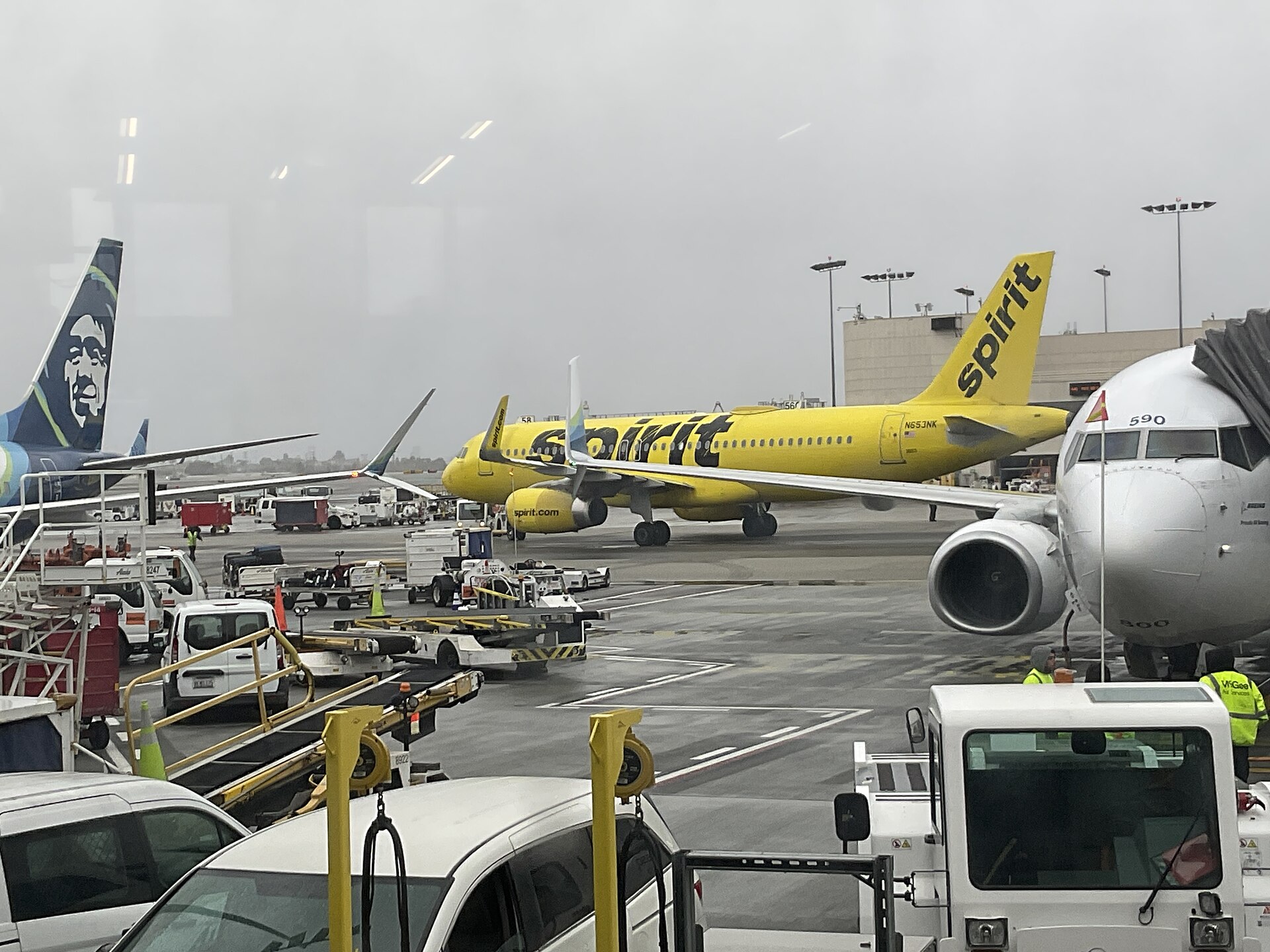 N653NK — Twin-engine aircraft
