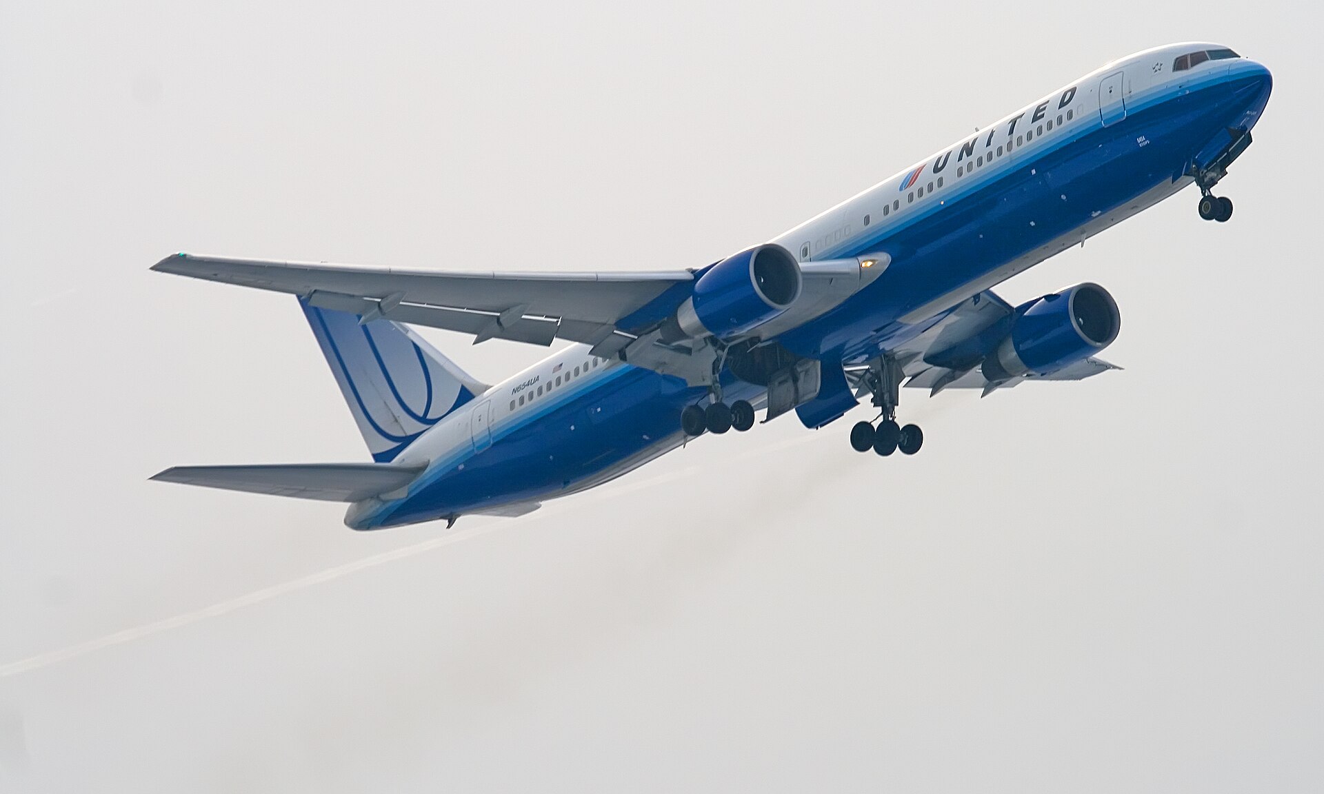 N654UA — Boeing