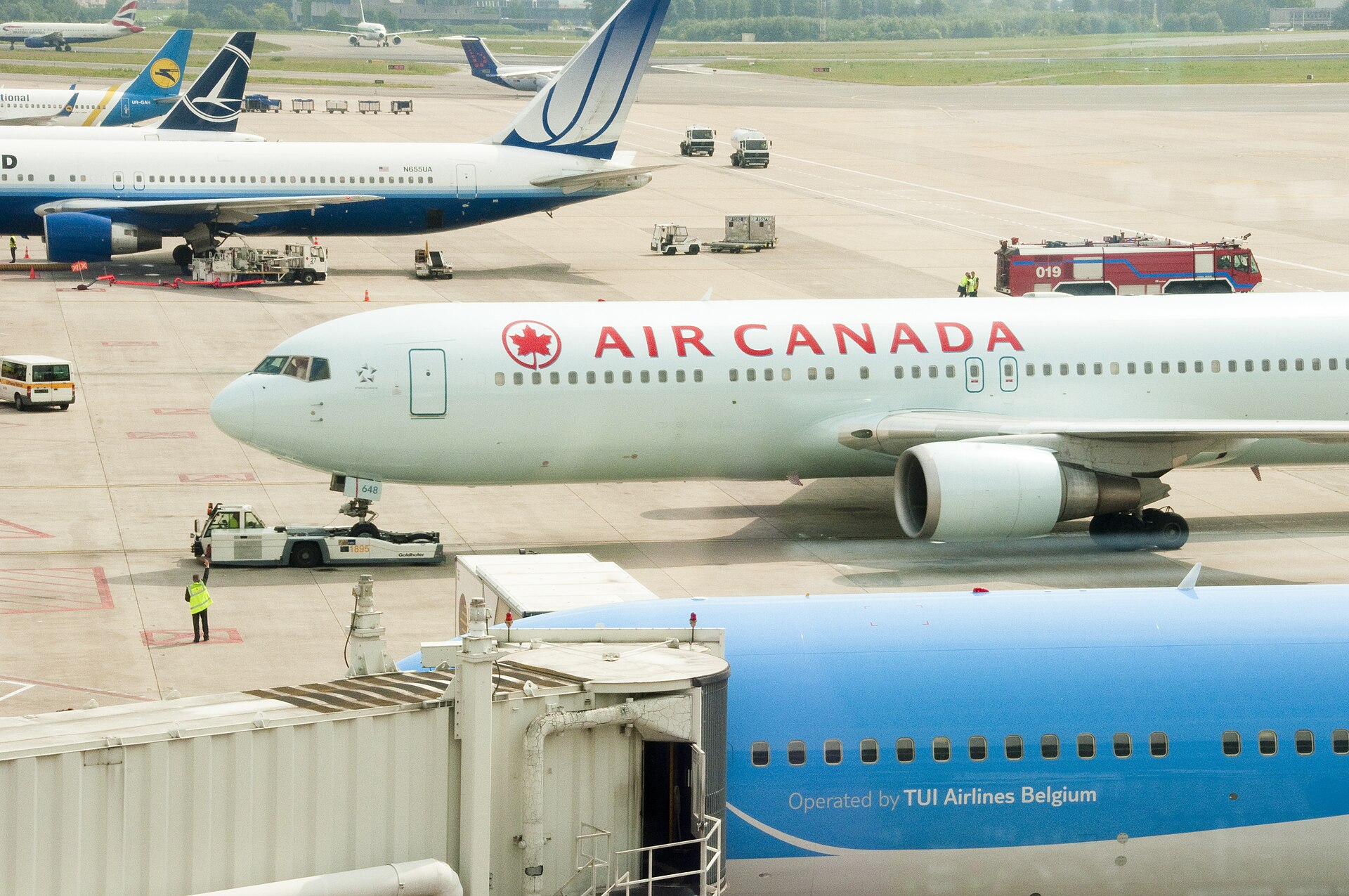 N655UA — Aircraft