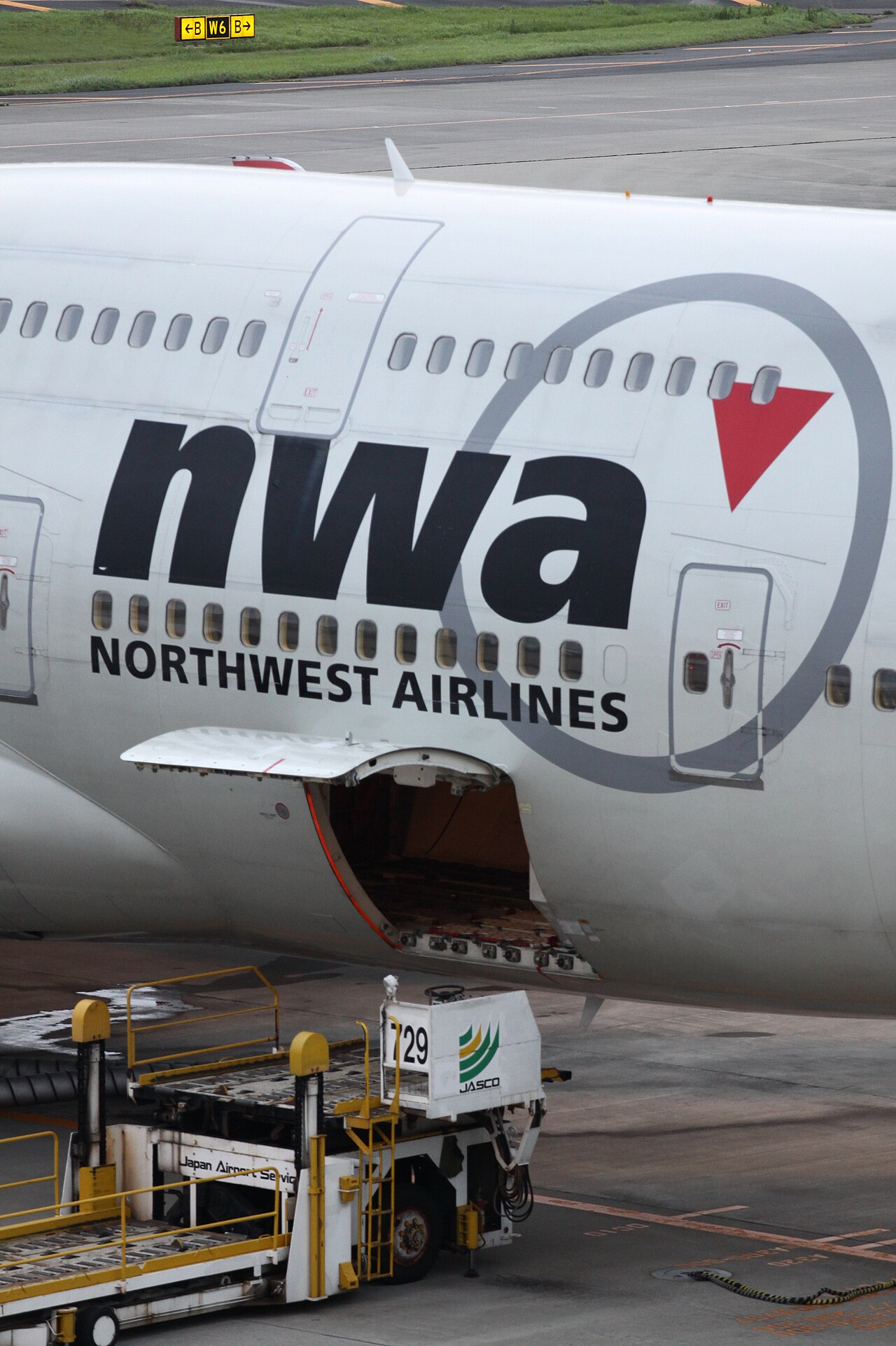 N672US — Aircraft
