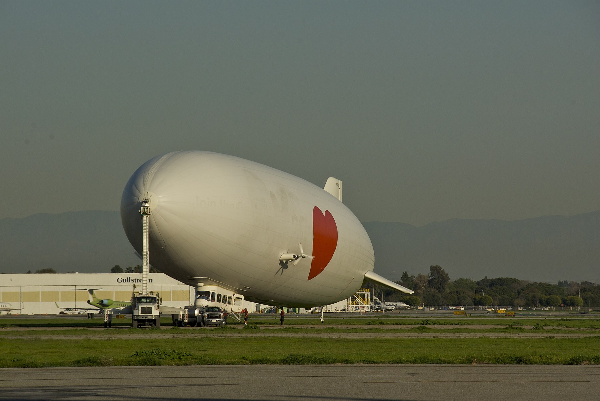 N704LZ — Aircraft