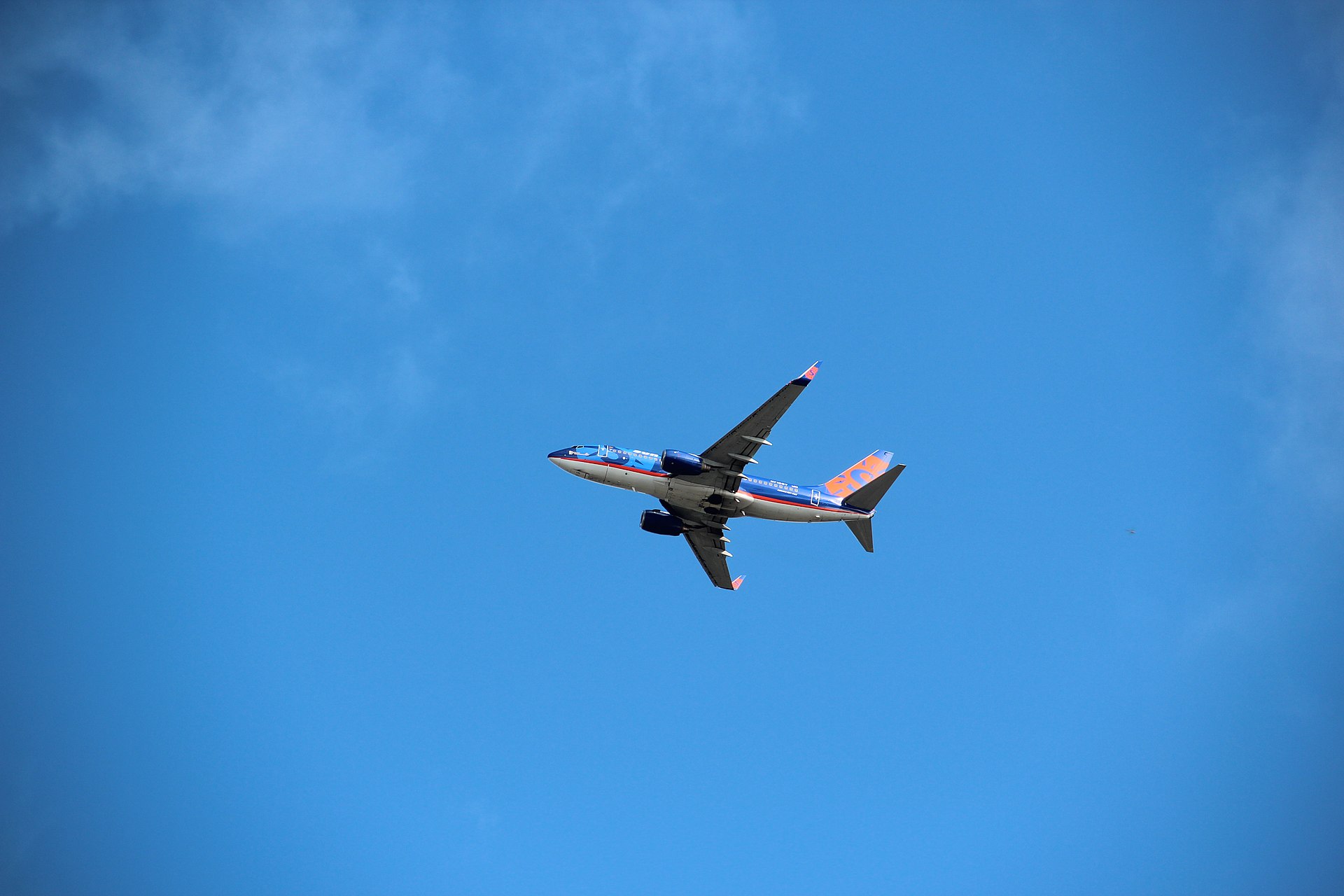 N710SY — Twin-engine aircraft