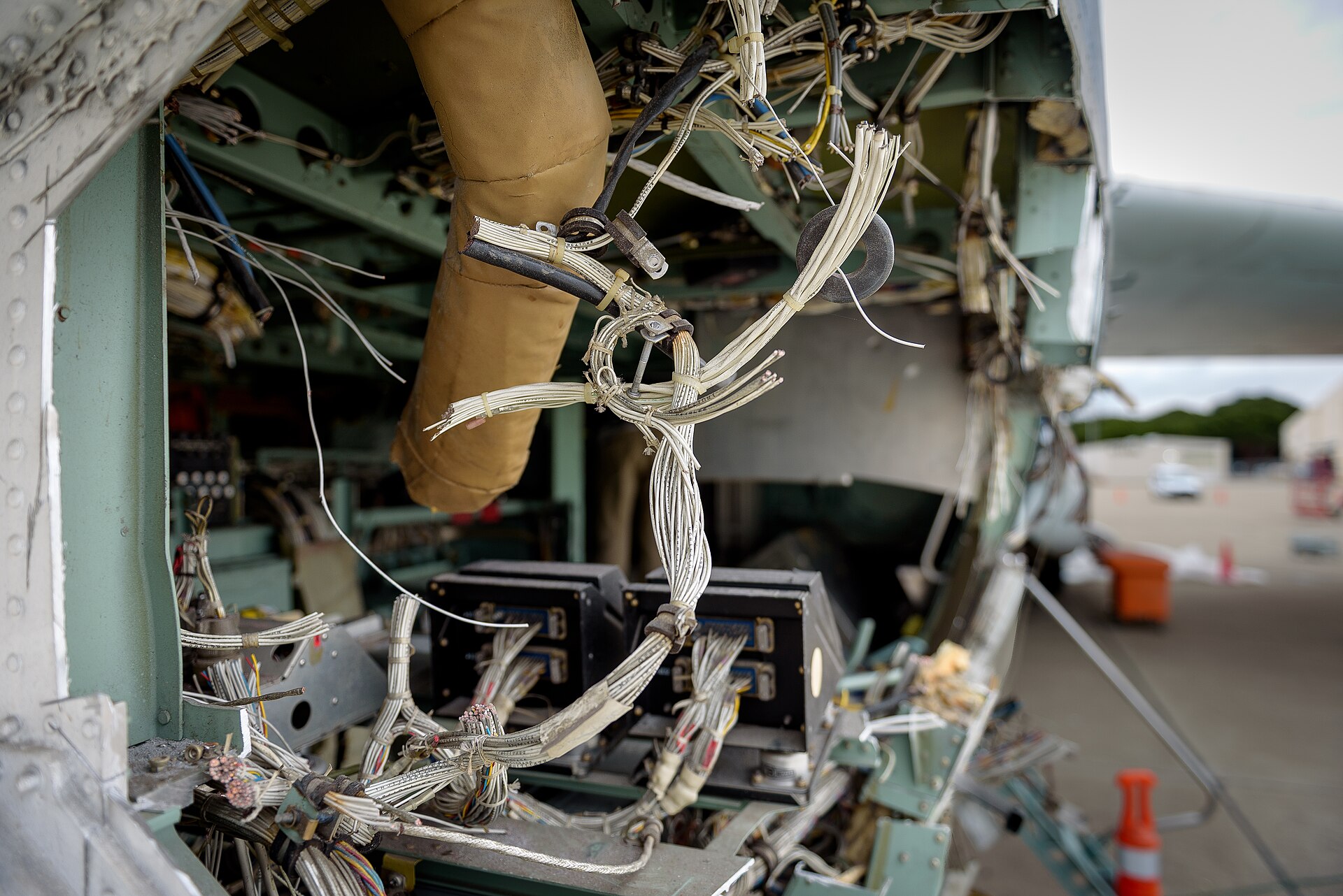N211 — Aircraft