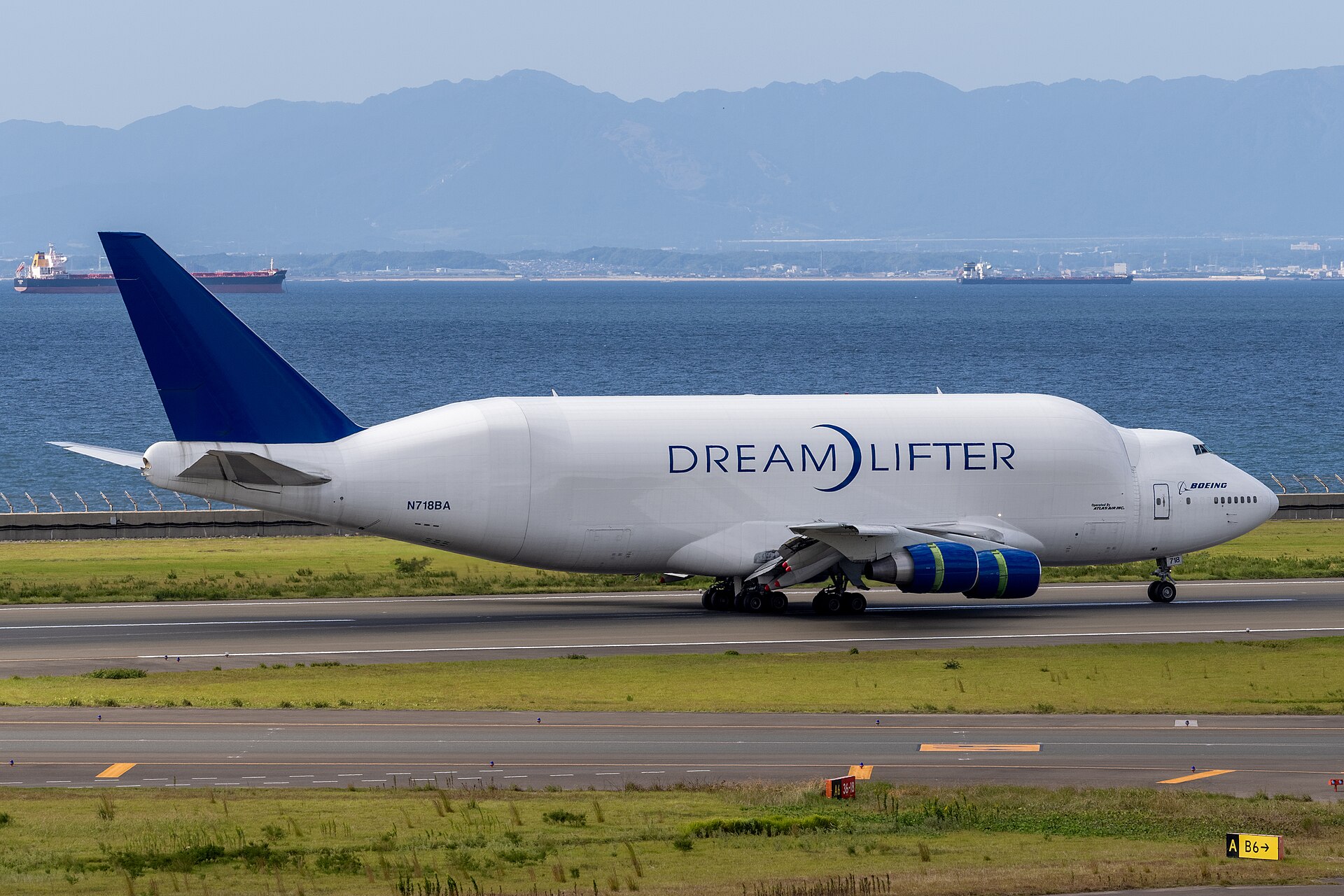 N718BA — Boeing