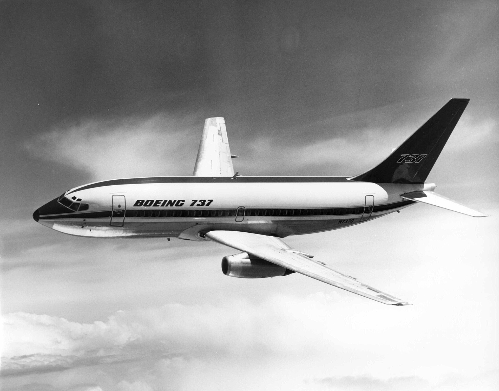 N737Q — Boeing