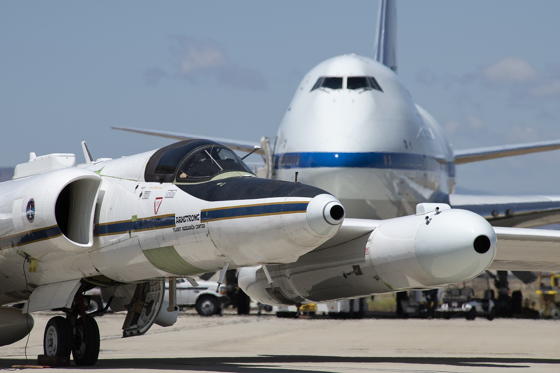 N806NA — Lockheed