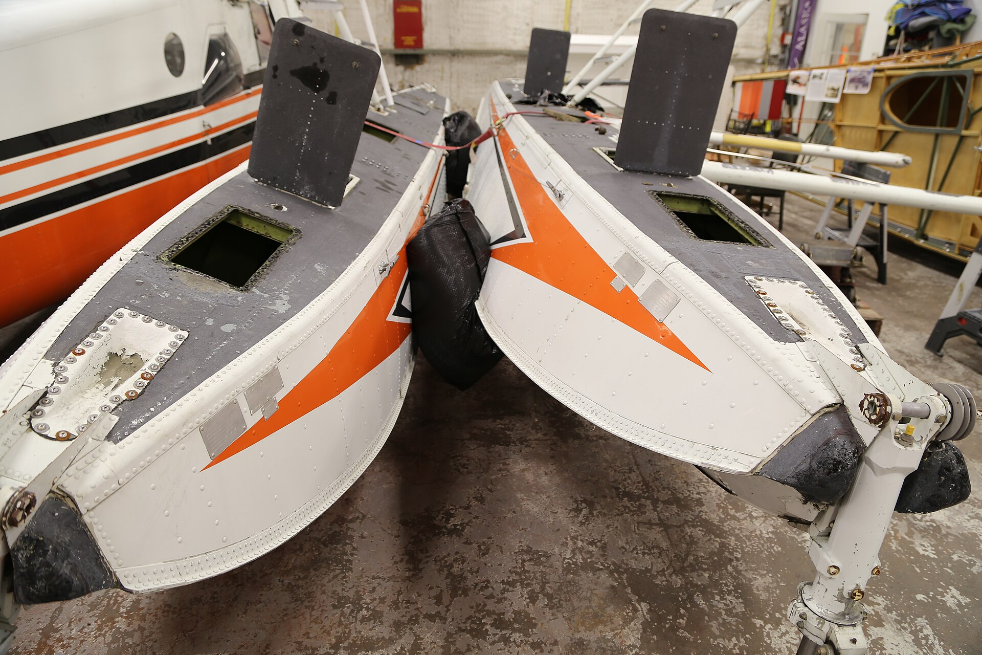 N754 — Aircraft